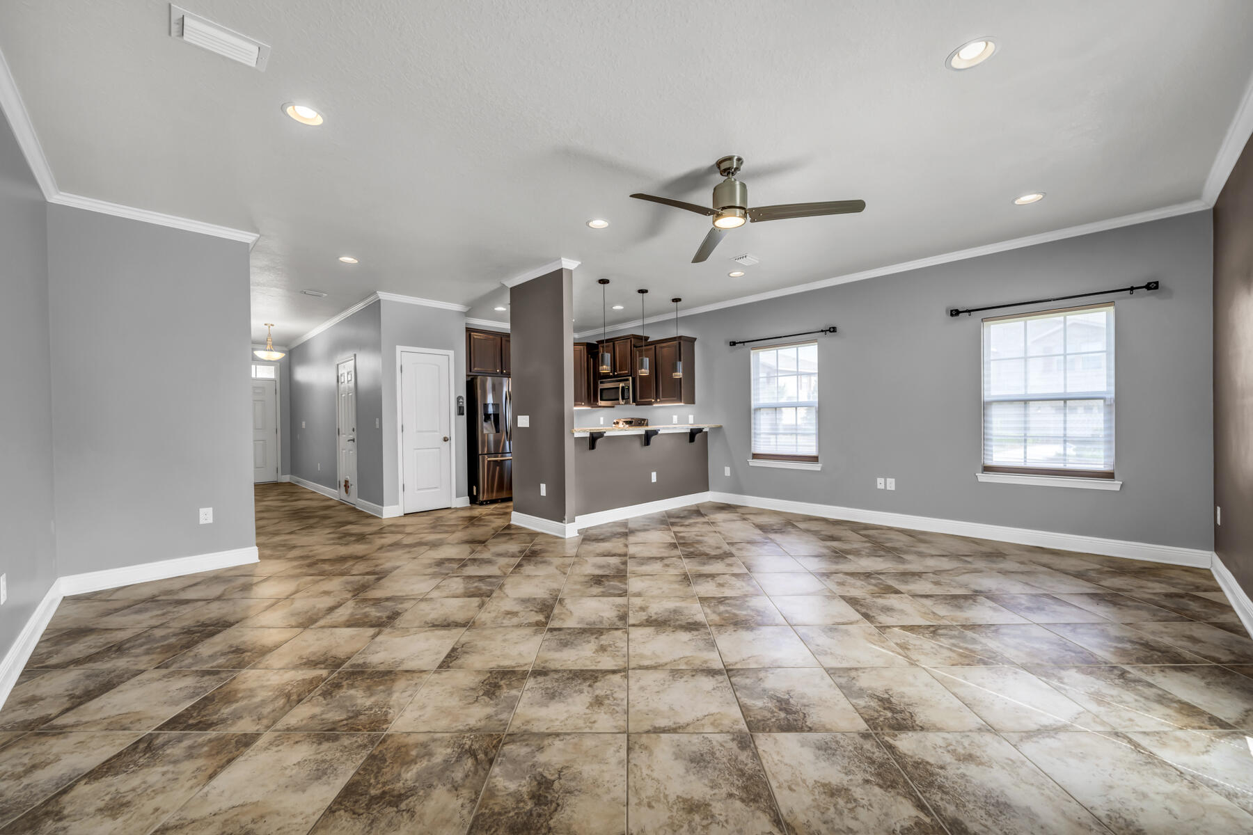 RESERVE POINTE - Residential