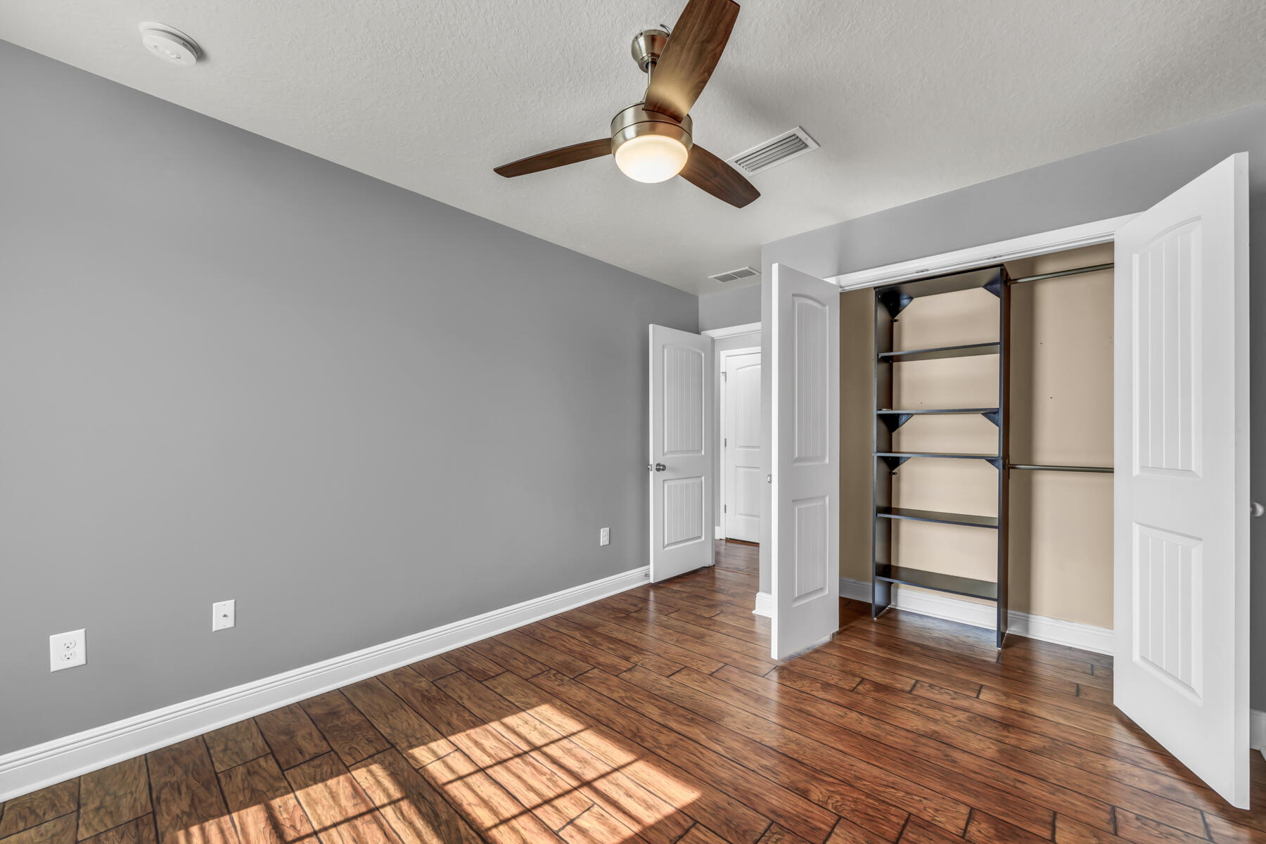 RESERVE POINTE - Residential