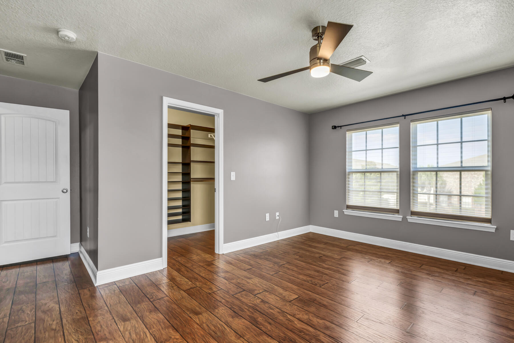 RESERVE POINTE - Residential