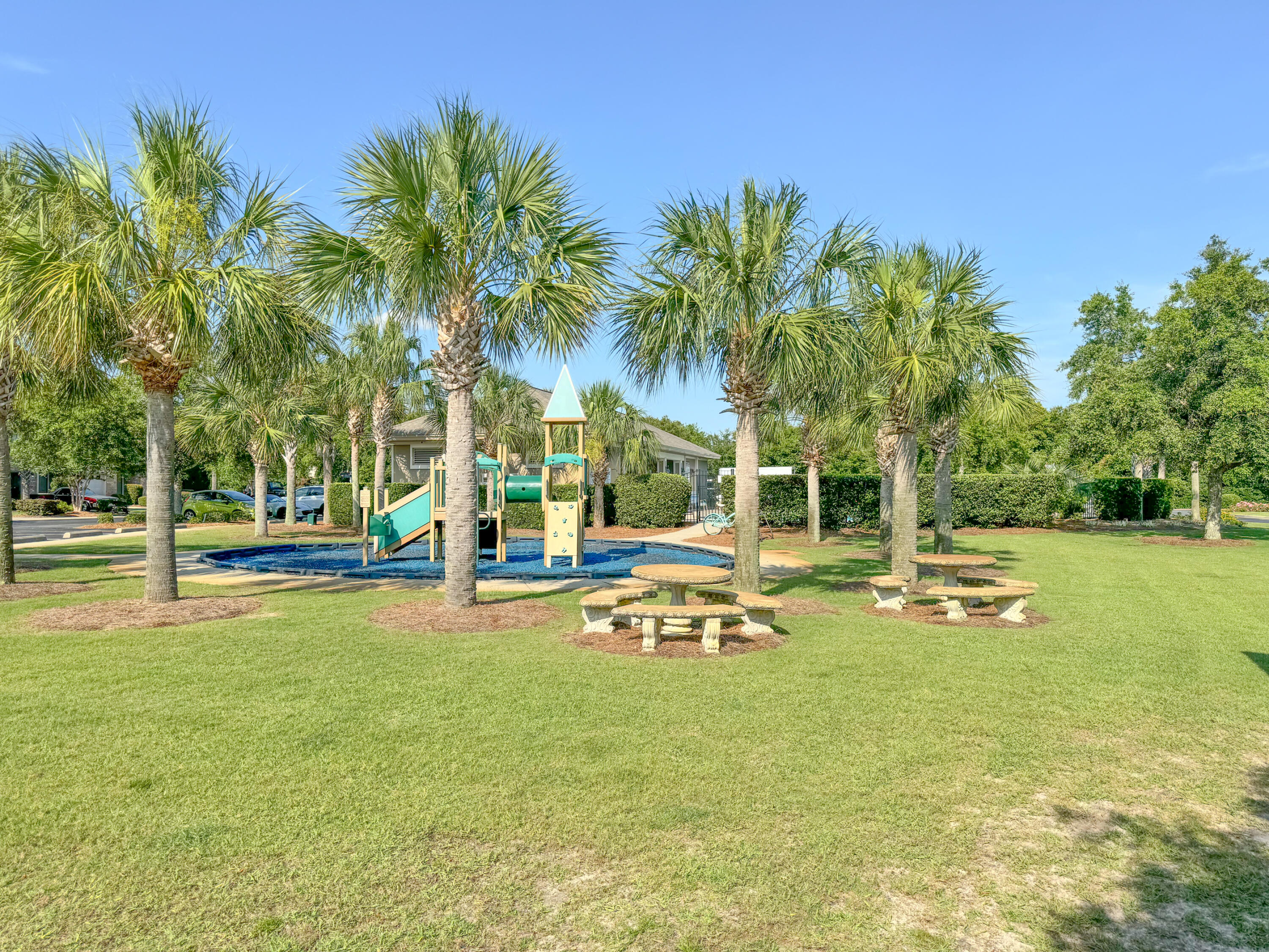 RESERVE POINTE - Residential