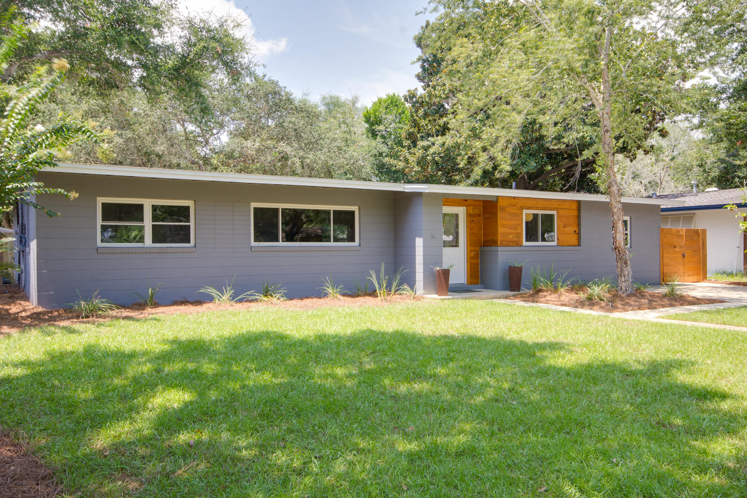 VILLA RUSS PARK - Residential