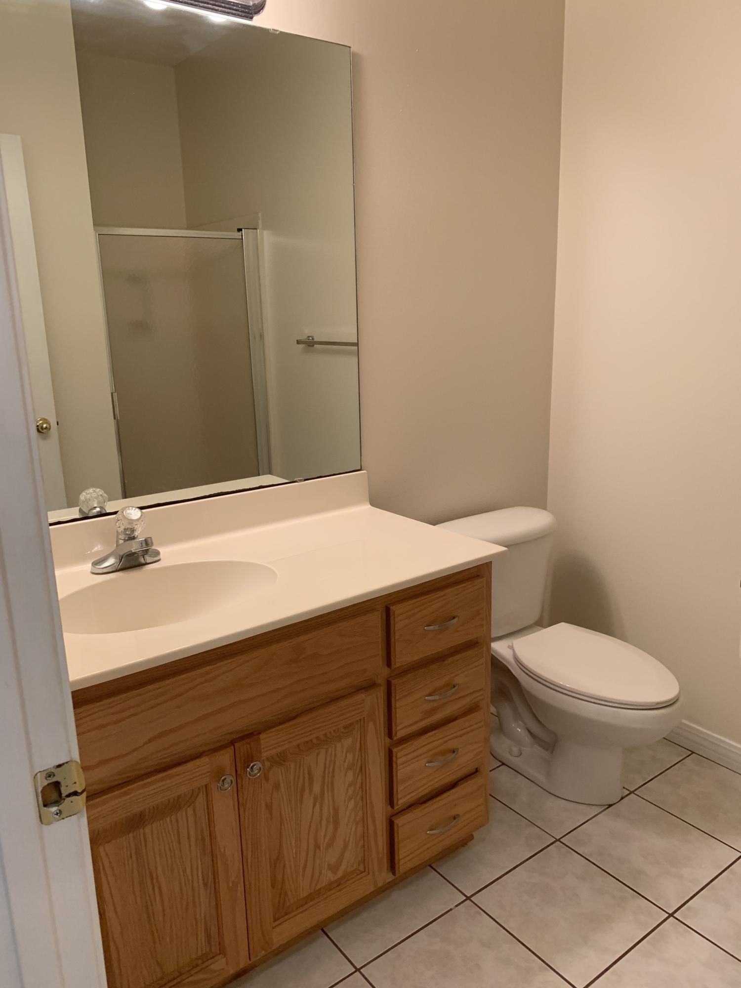 THE OAKS AT NICEVILLE - Residential Lease