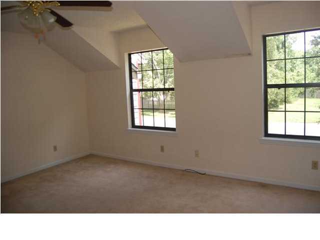 TWIN OAKS - Residential Lease