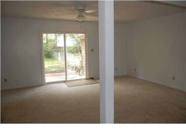 TWIN OAKS - Residential Lease