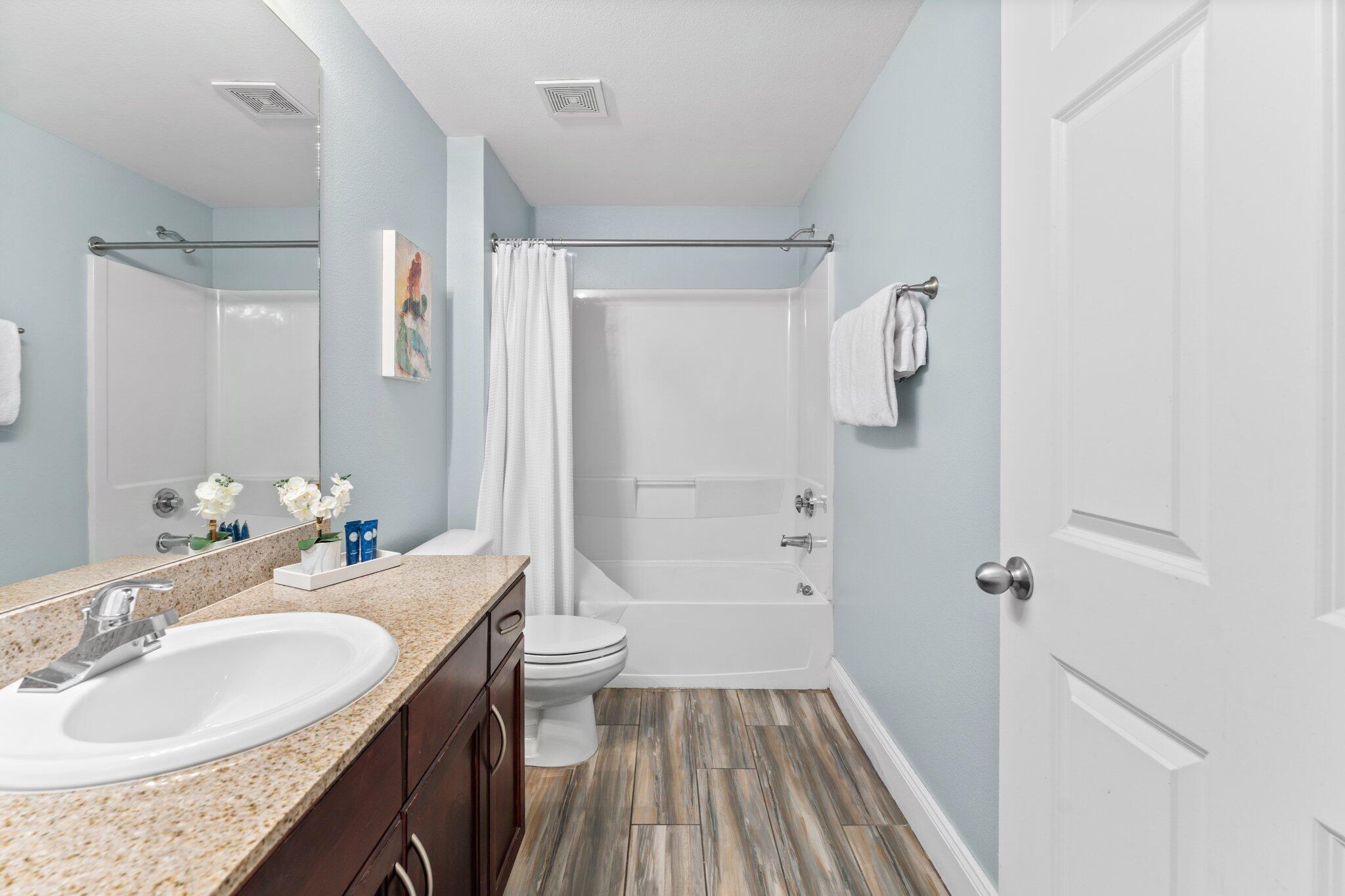 Laketown Wharf - Residential