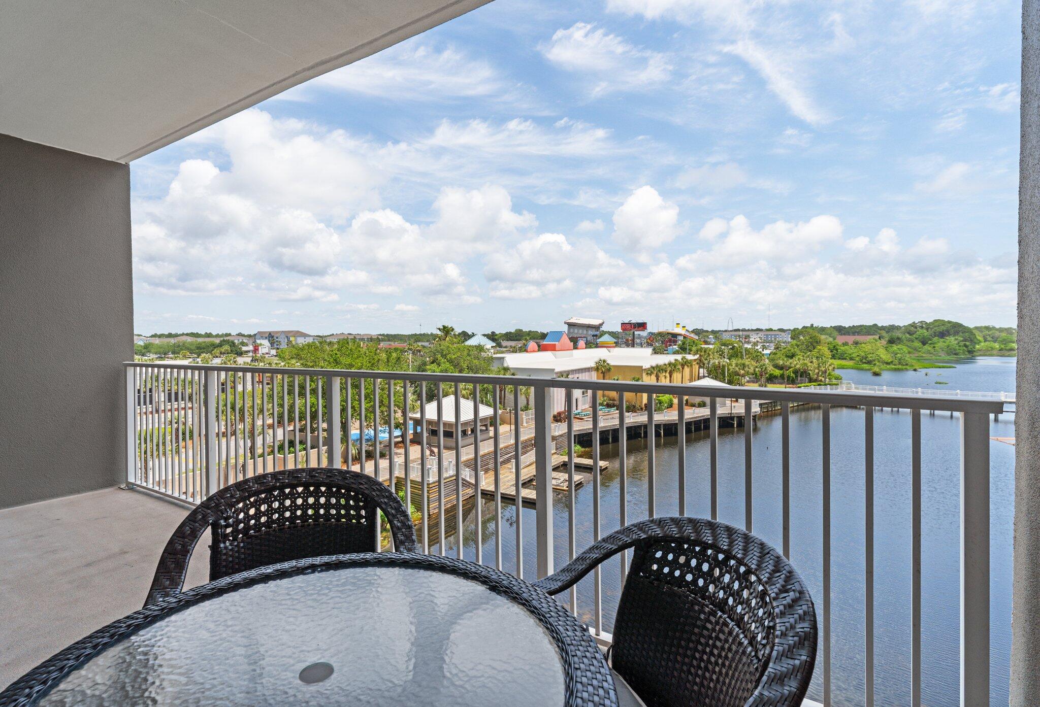Laketown Wharf - Residential