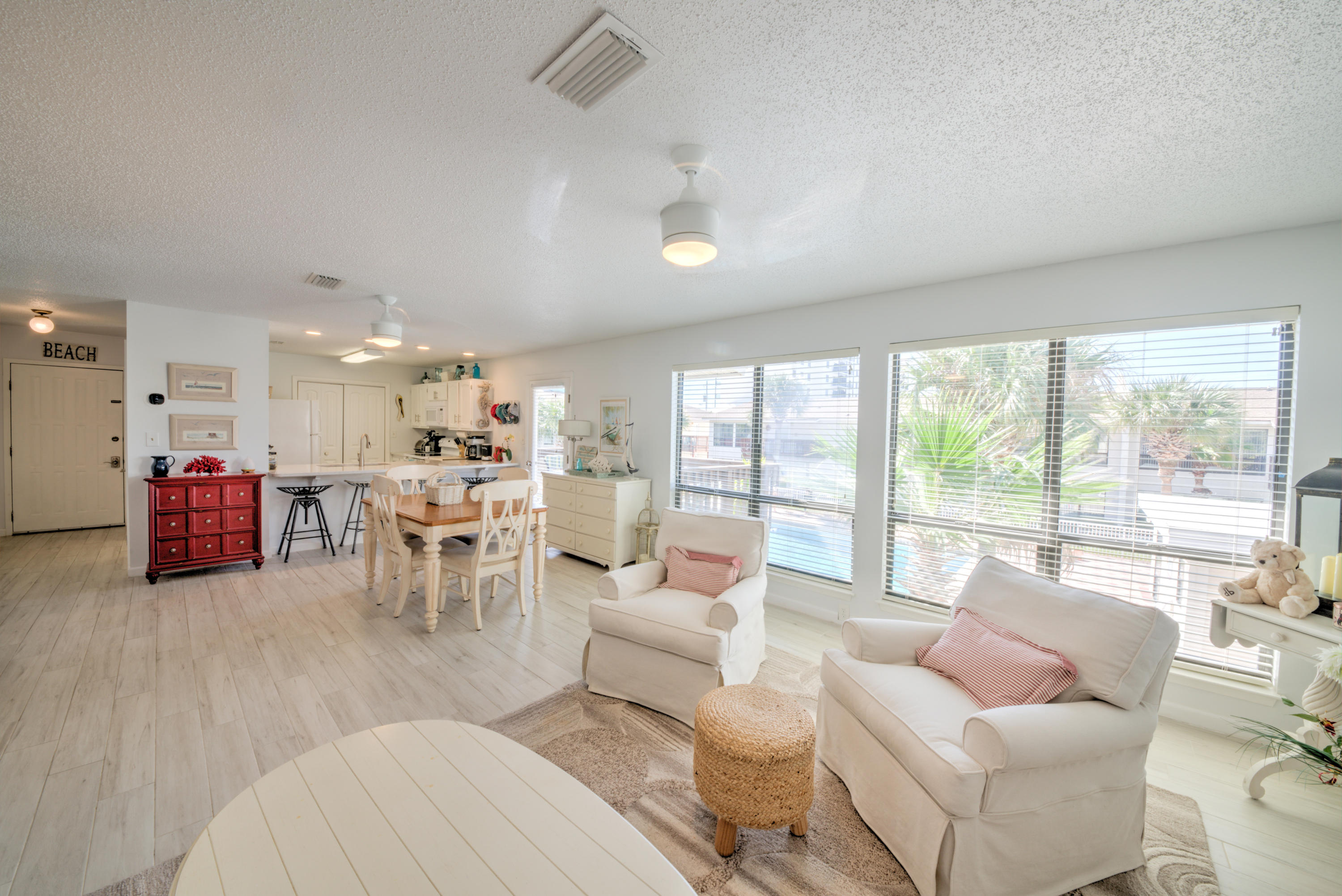 BEACHVIEW CONDOMINIUM - Residential