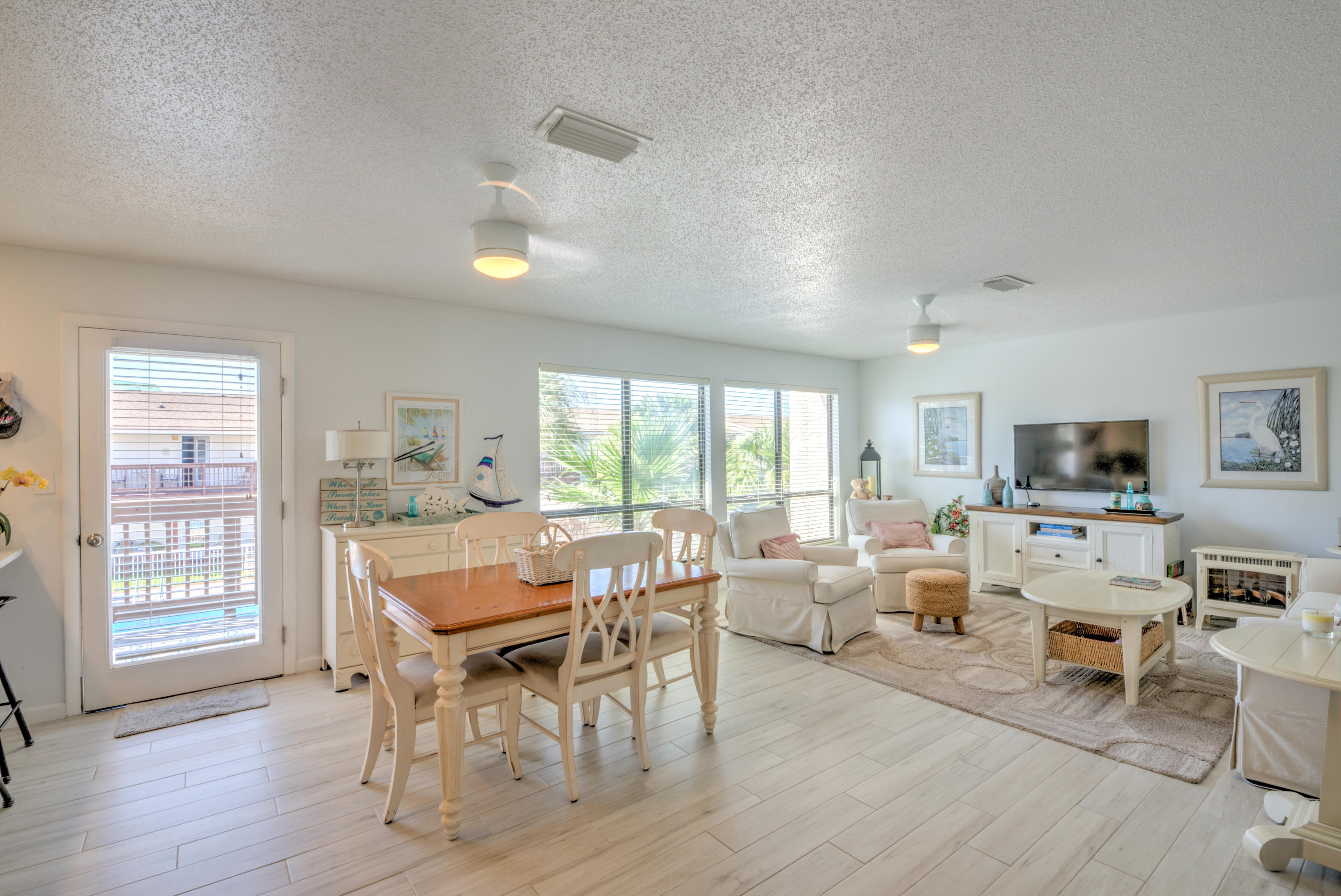 BEACHVIEW CONDOMINIUM - Residential