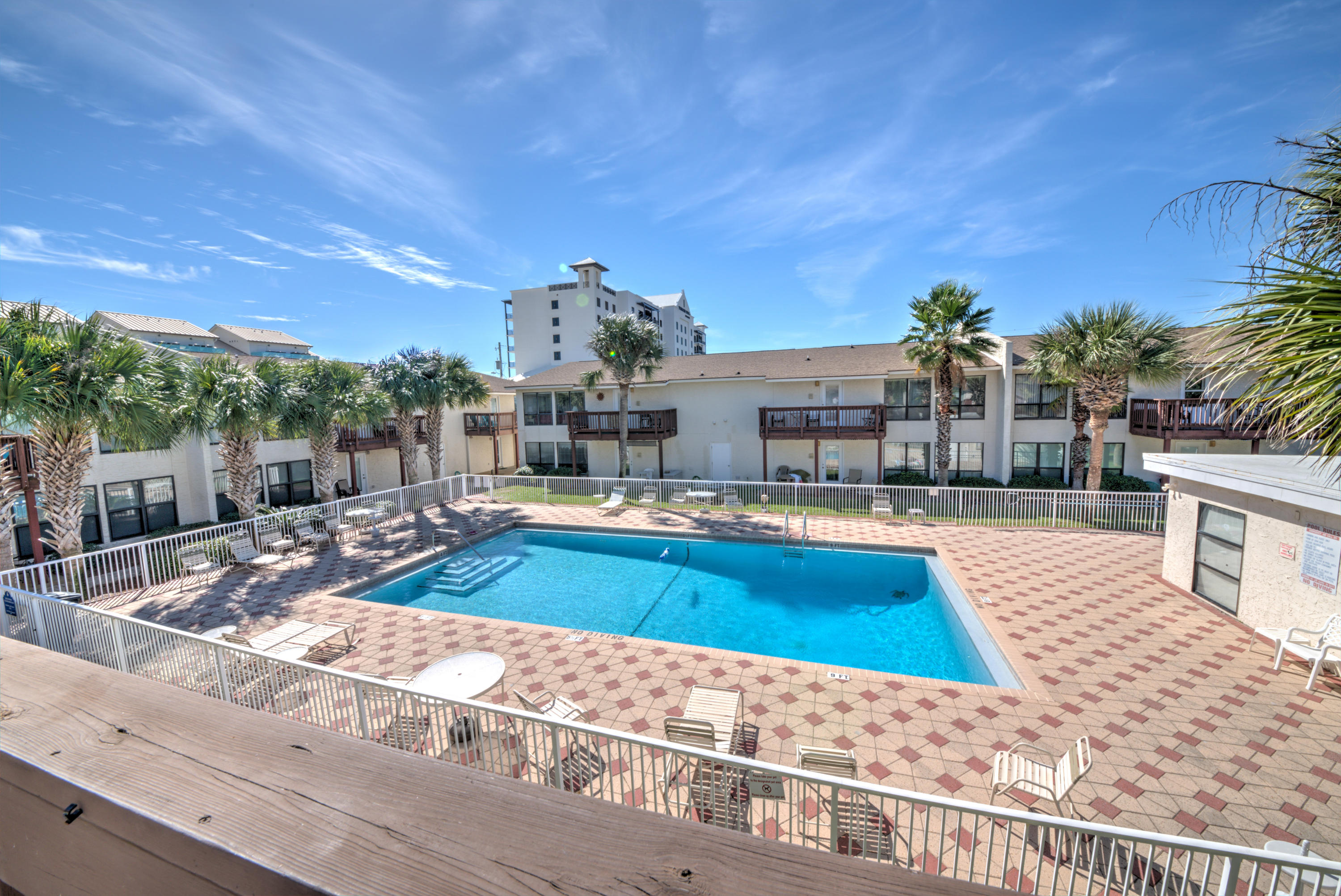 BEACHVIEW CONDOMINIUM - Residential