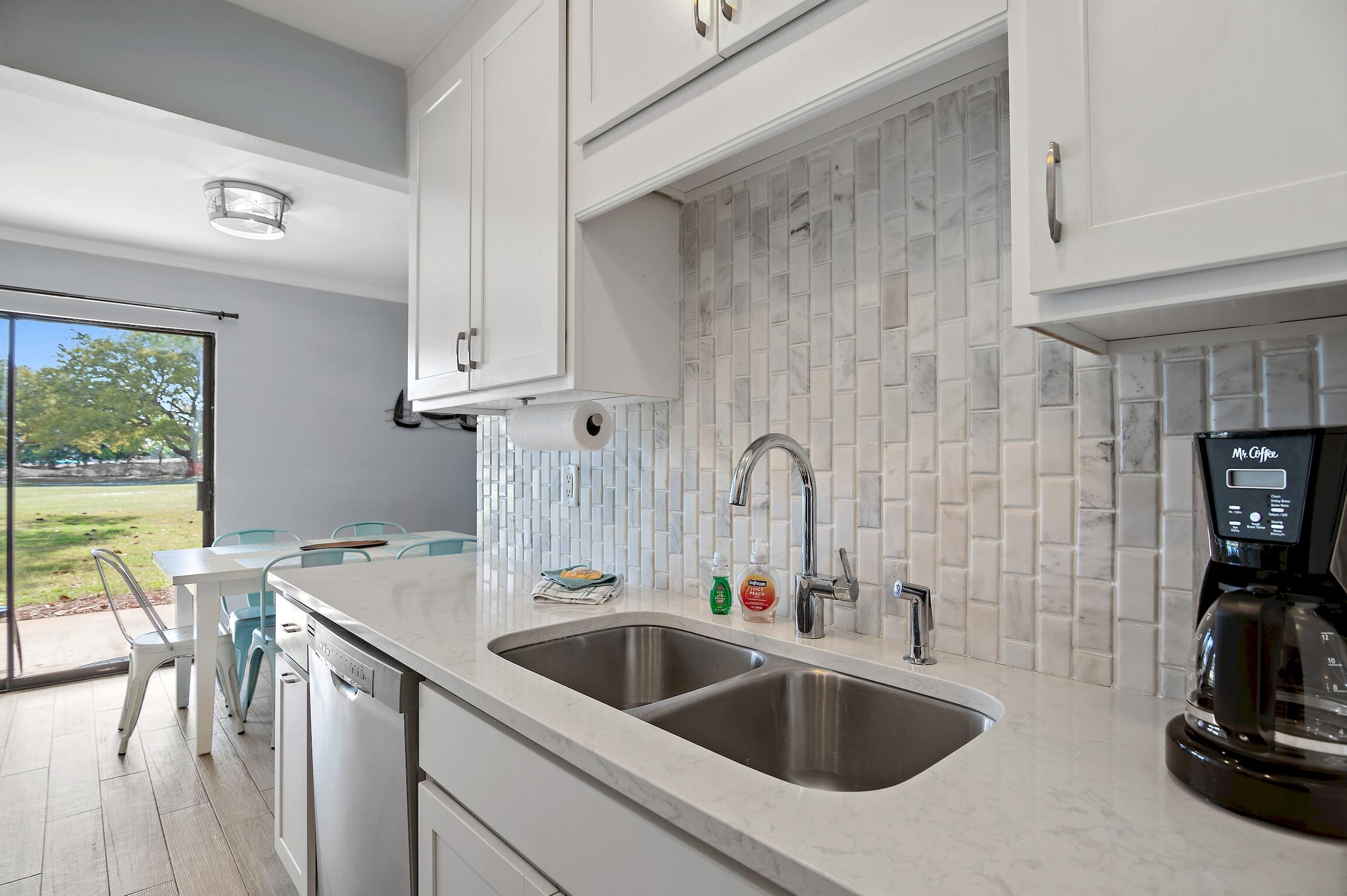 SEASCAPE CONDO GARDEN VILLA - Residential