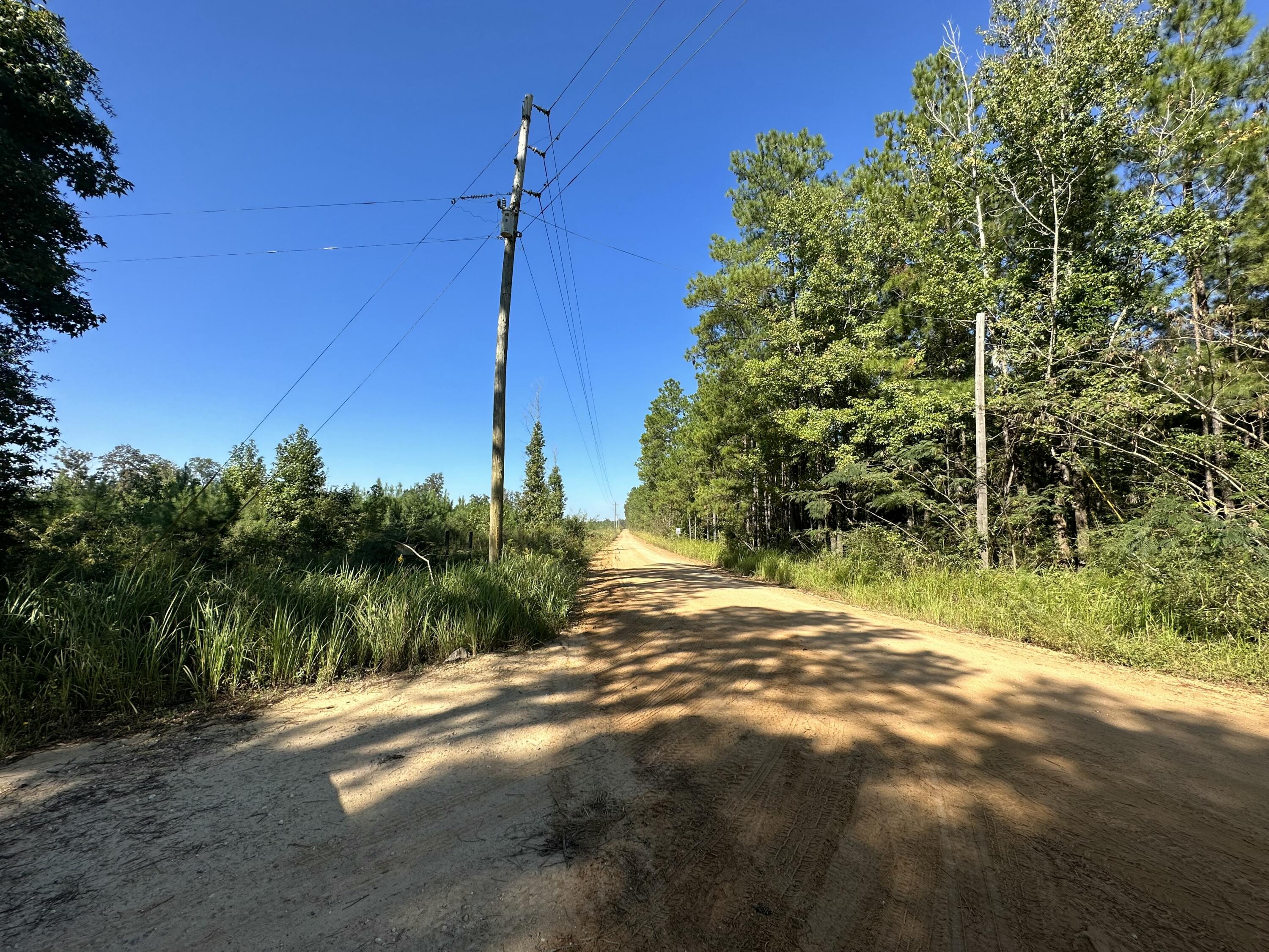 NO RECORDED SUBDIVISION - Land