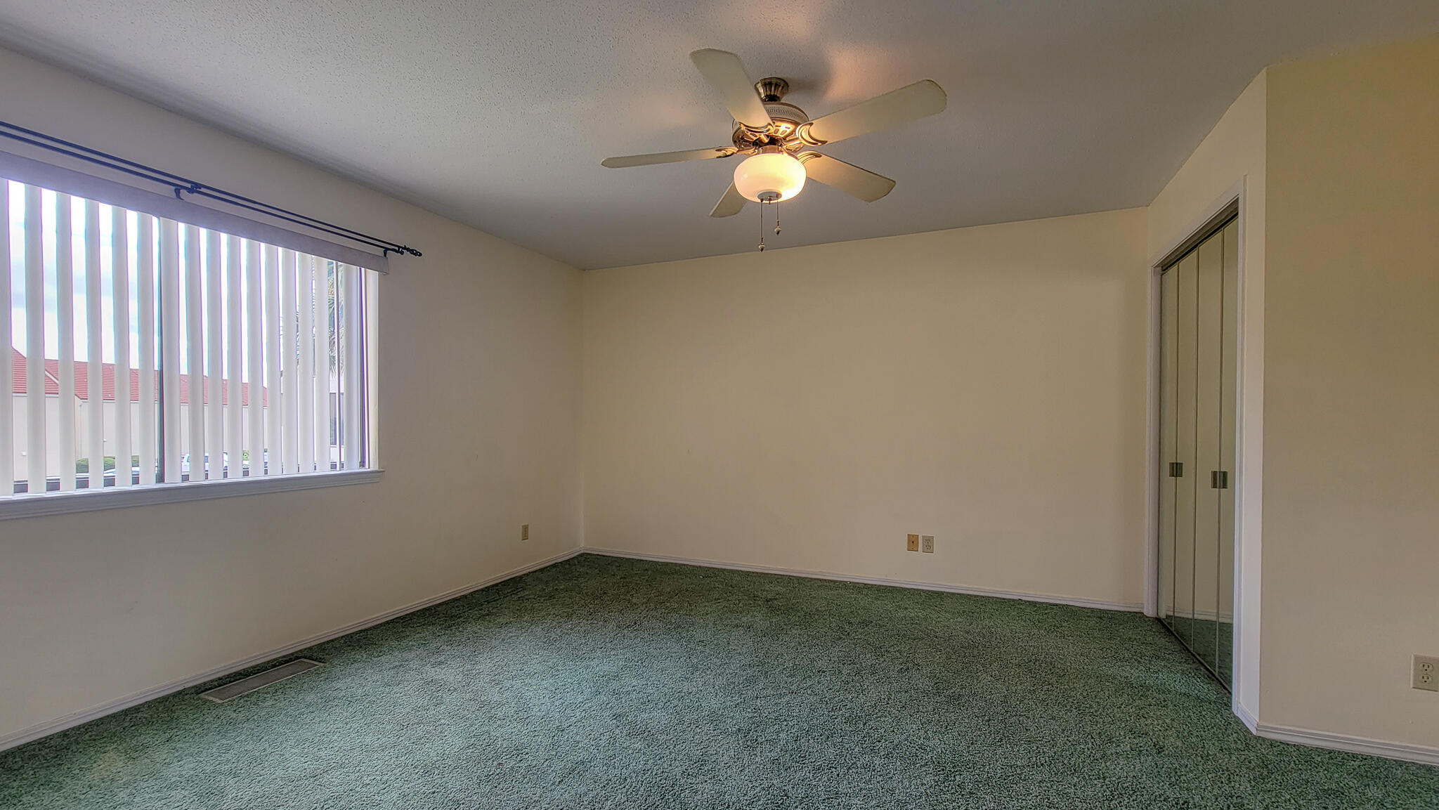 CLIPPER COVE T/H - Residential