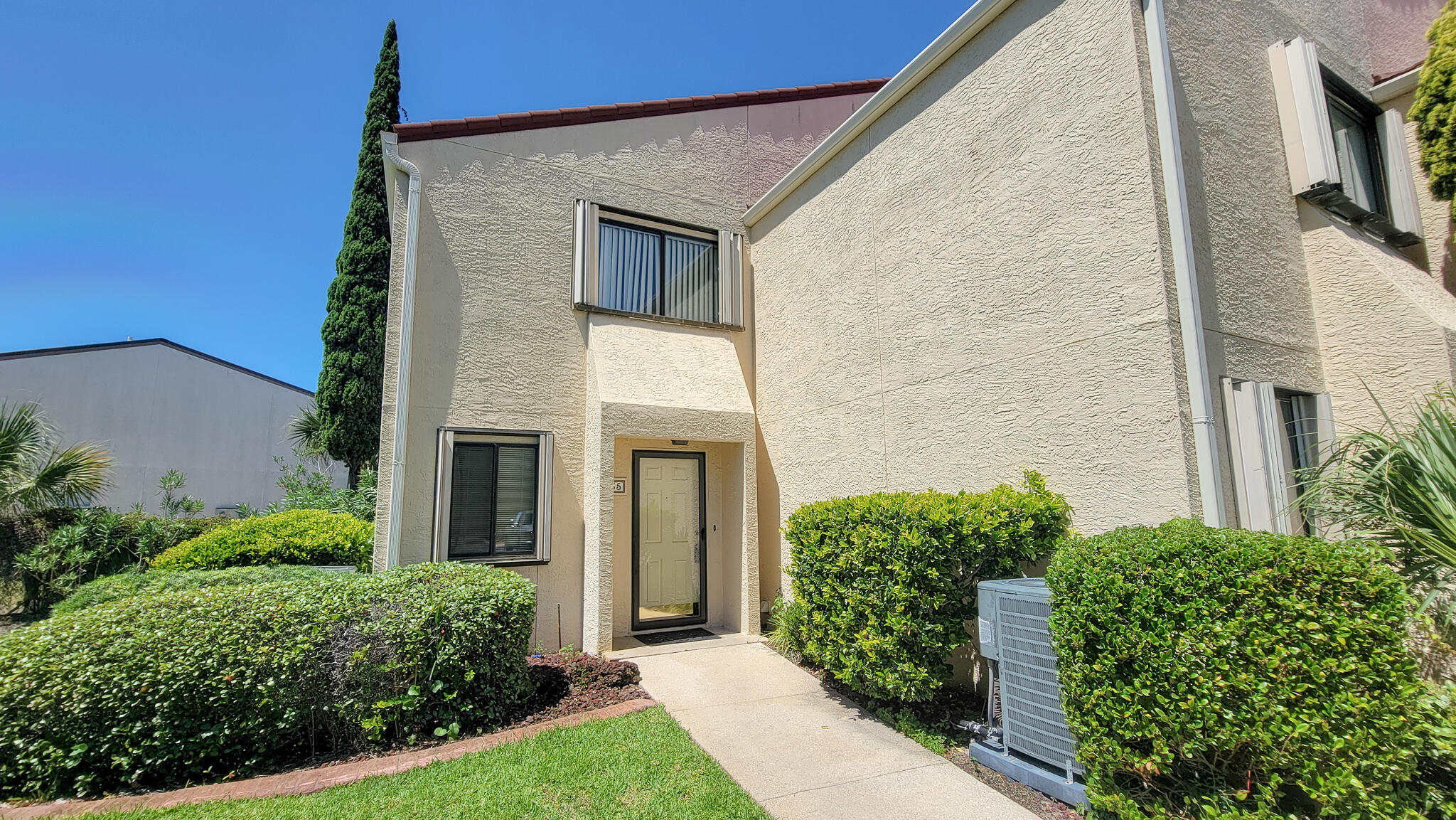 CLIPPER COVE T/H - Residential