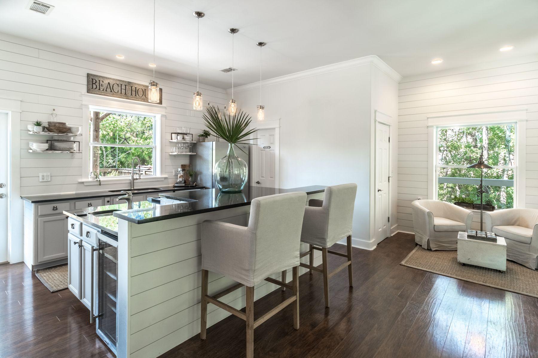 BEACH HIGHLANDS - Residential