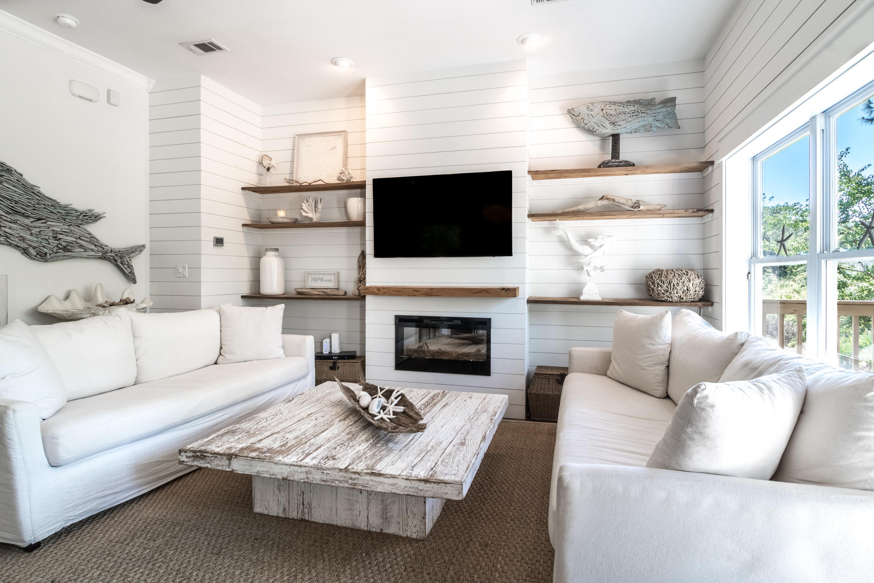 BEACH HIGHLANDS - Residential