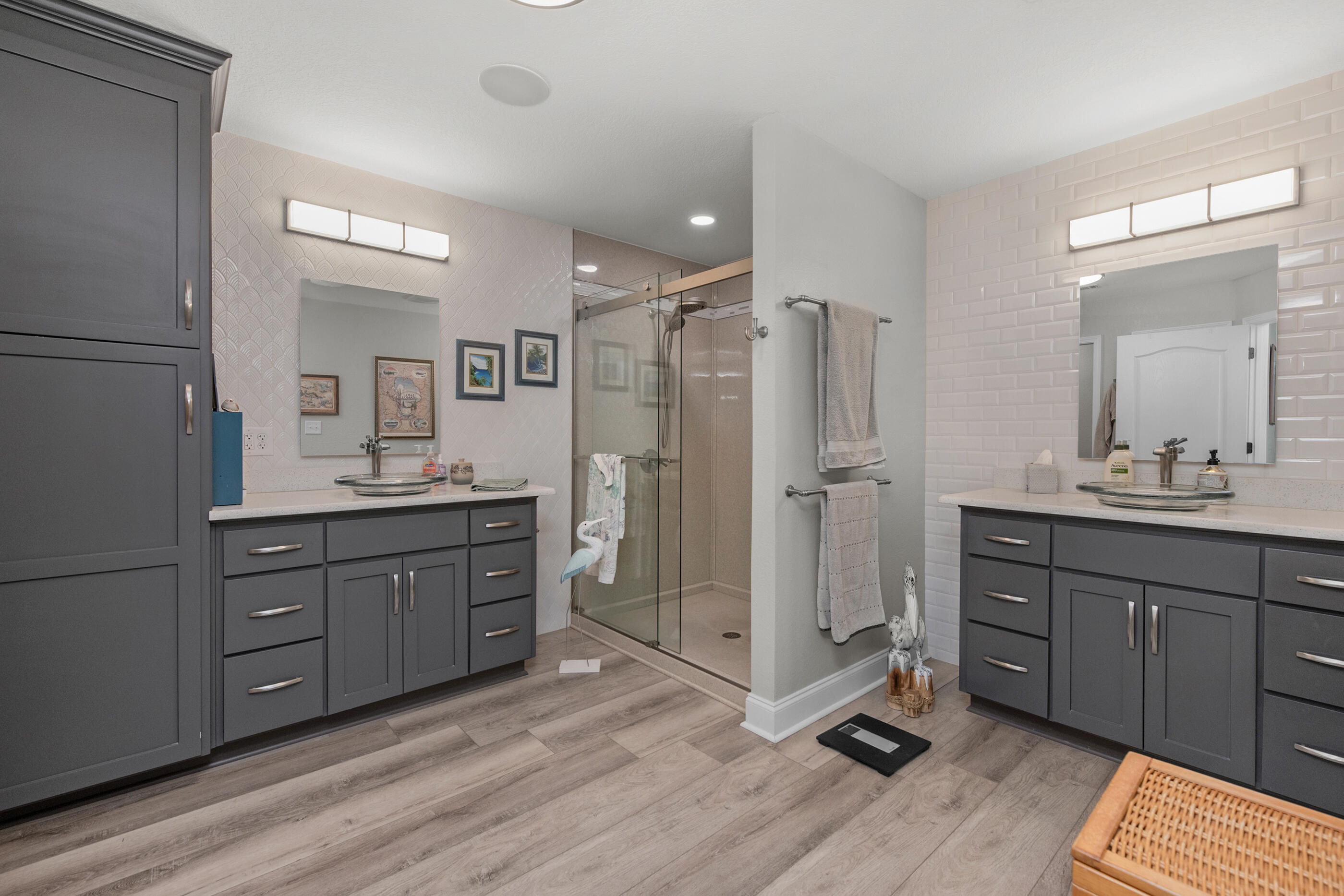 NAVARRE S/D 2ND ADDN - Residential