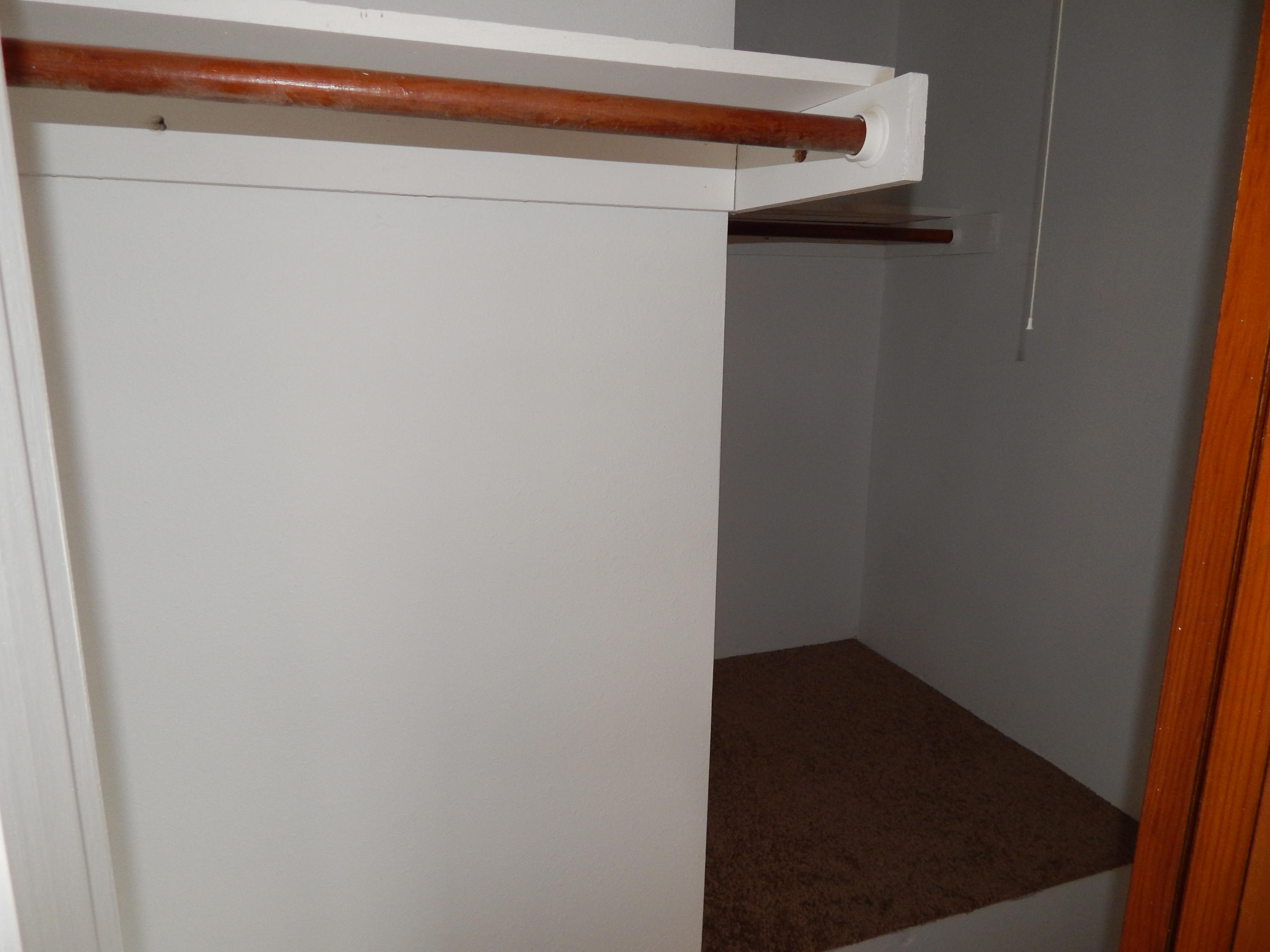 VIKING MANOR PH 1 - Residential