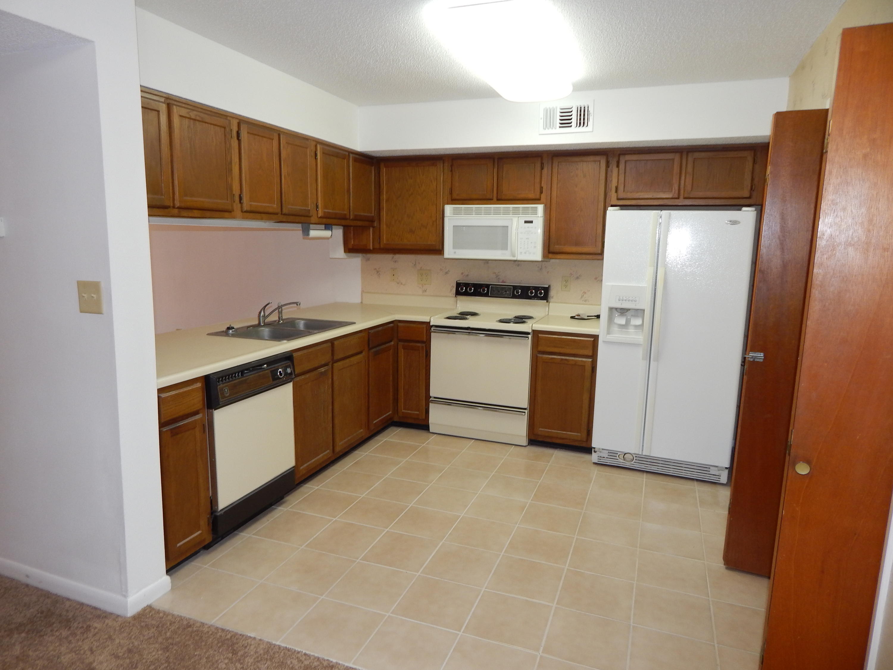 VIKING MANOR PH 1 - Residential