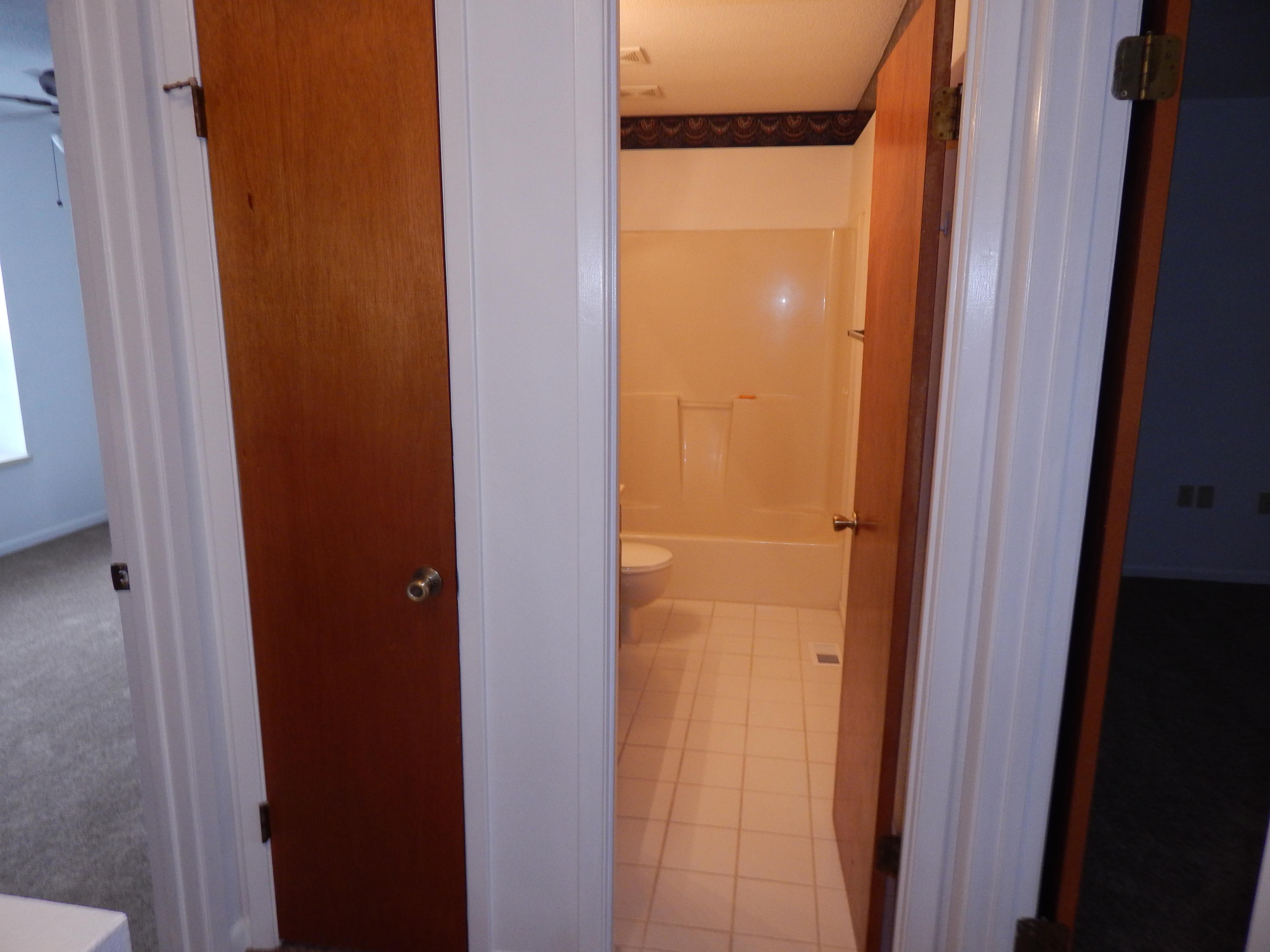 VIKING MANOR PH 1 - Residential