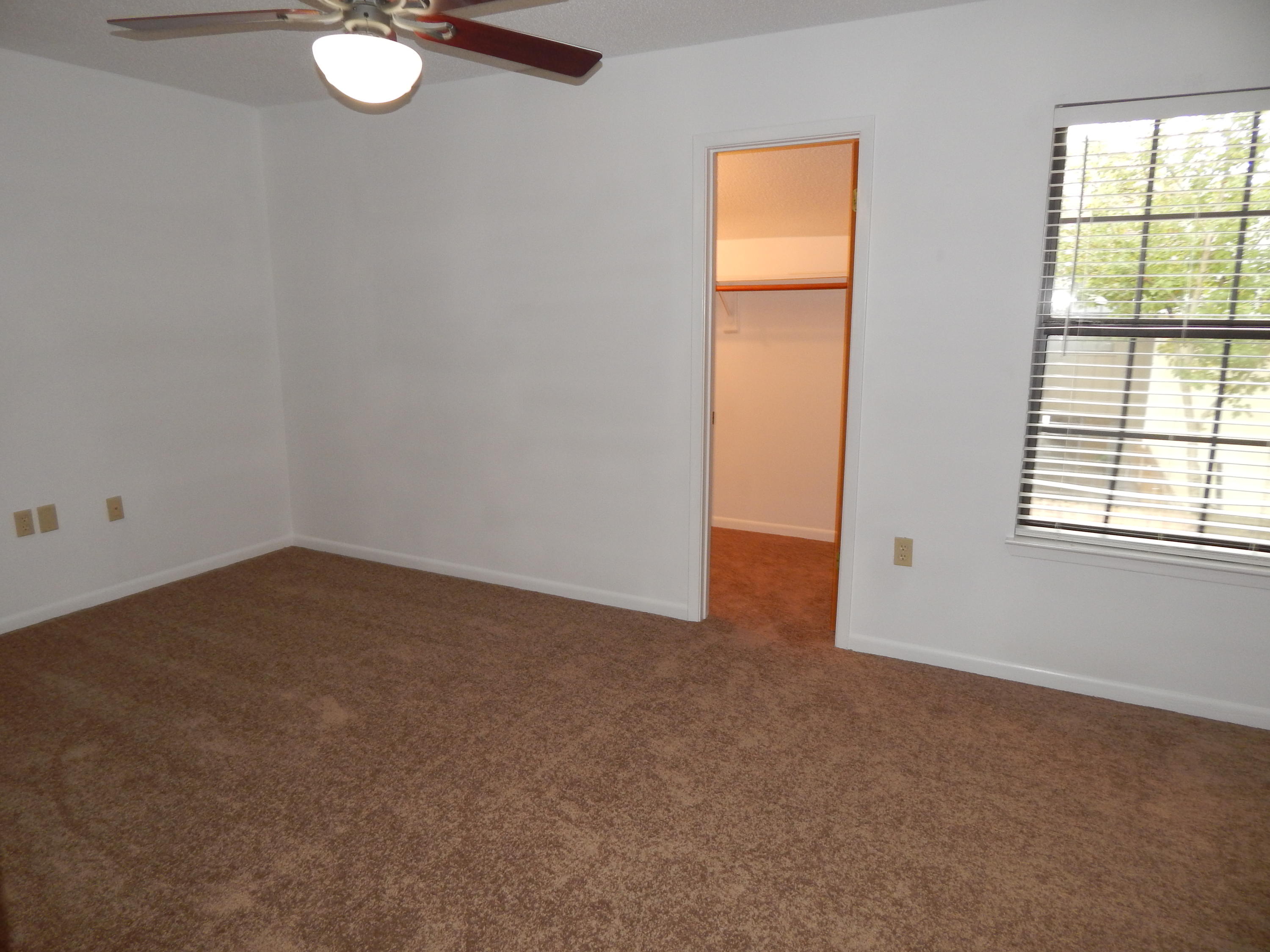 VIKING MANOR PH 1 - Residential