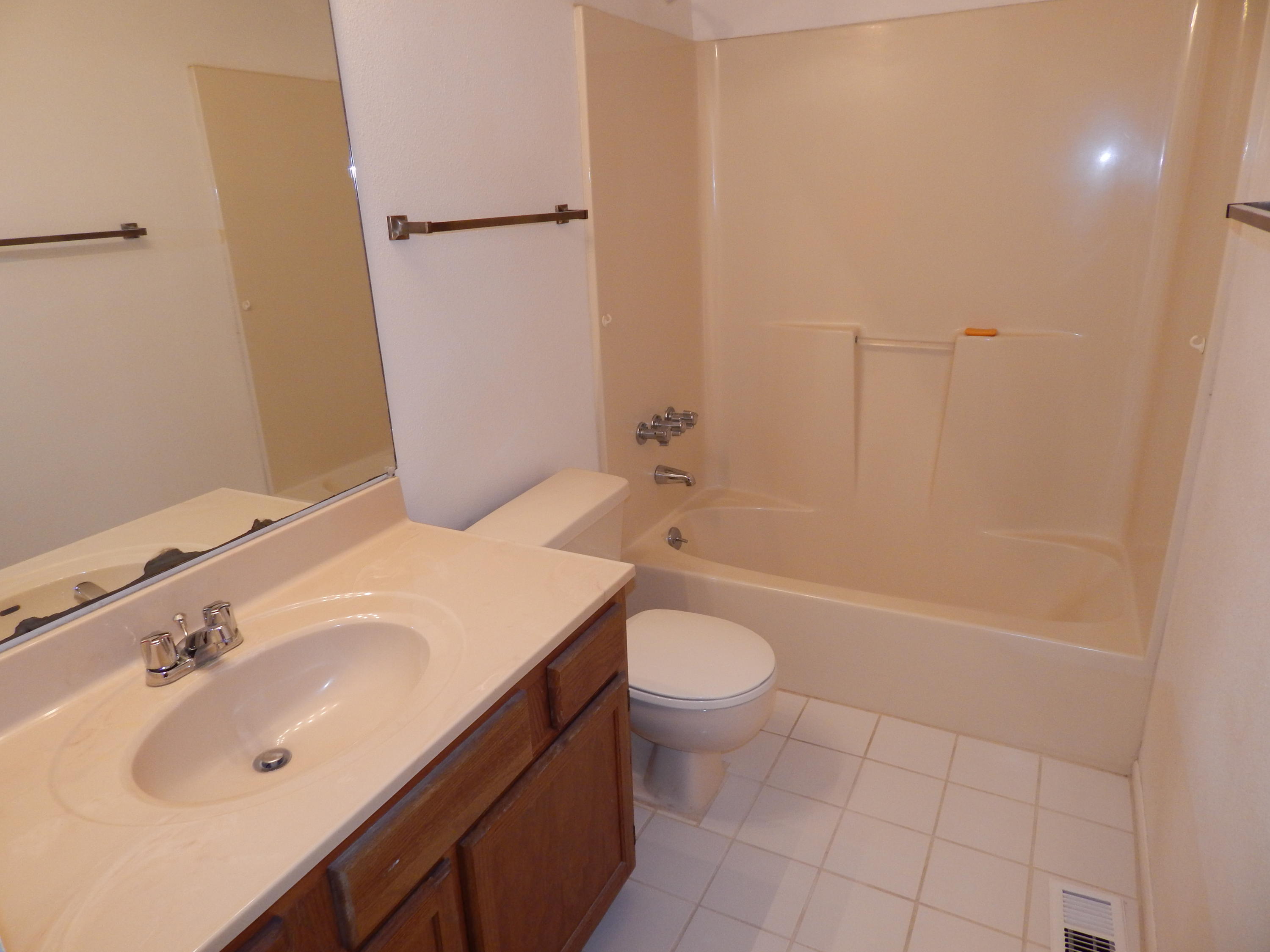 VIKING MANOR PH 1 - Residential