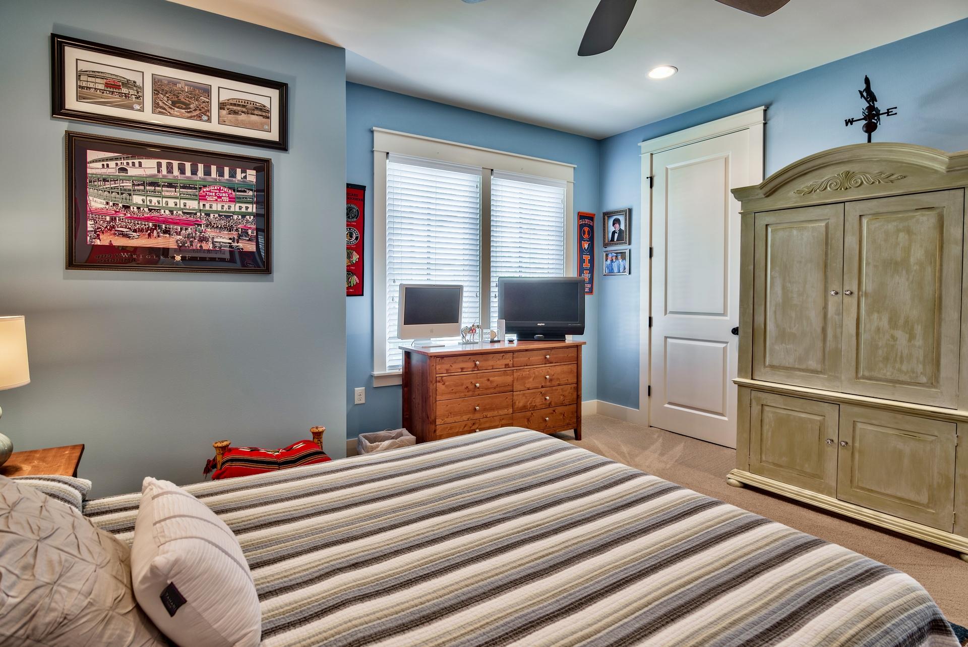 CARSON OAKS - Residential