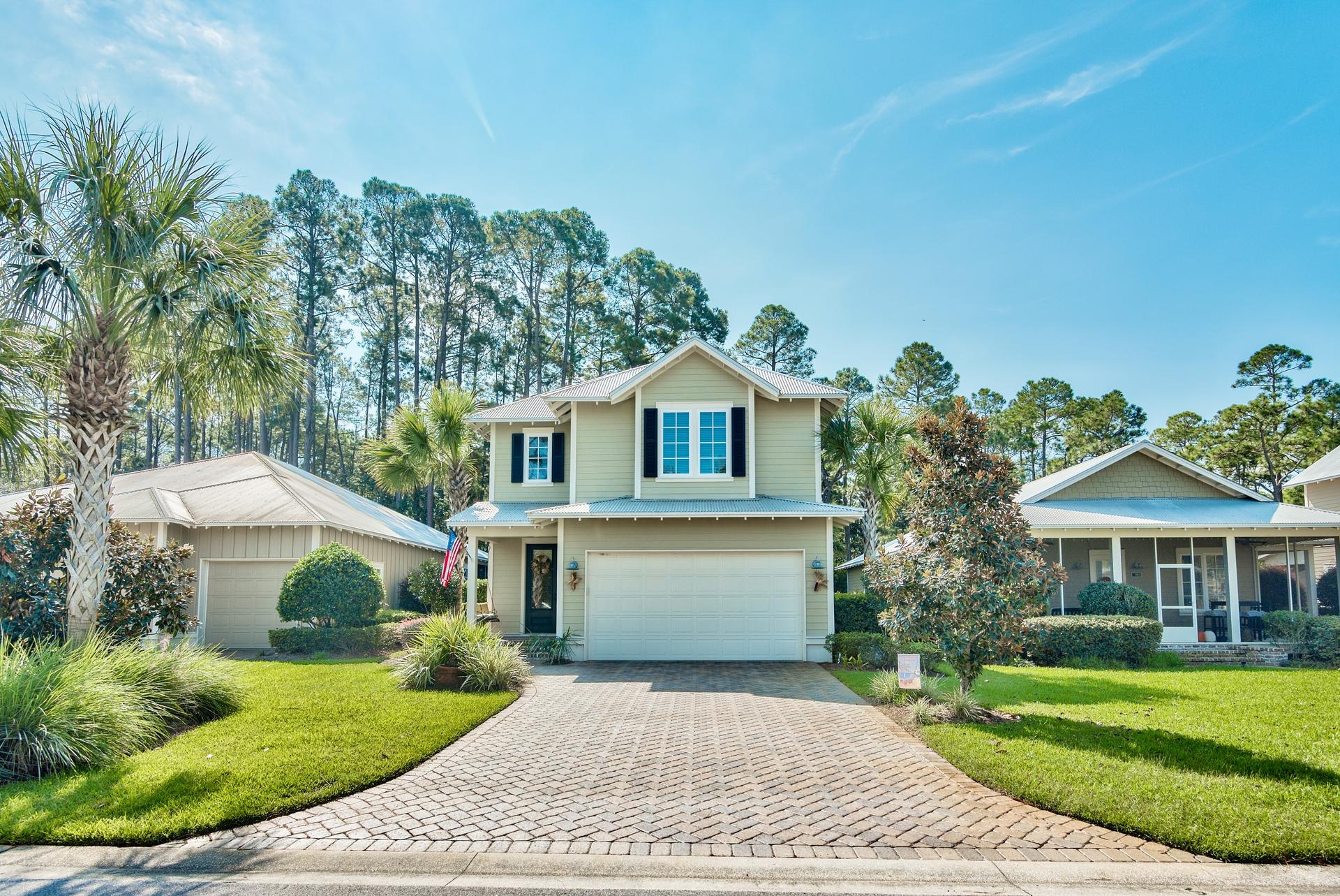 CARSON OAKS - Residential