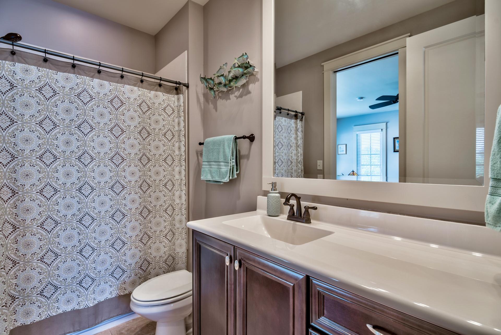 CARSON OAKS - Residential