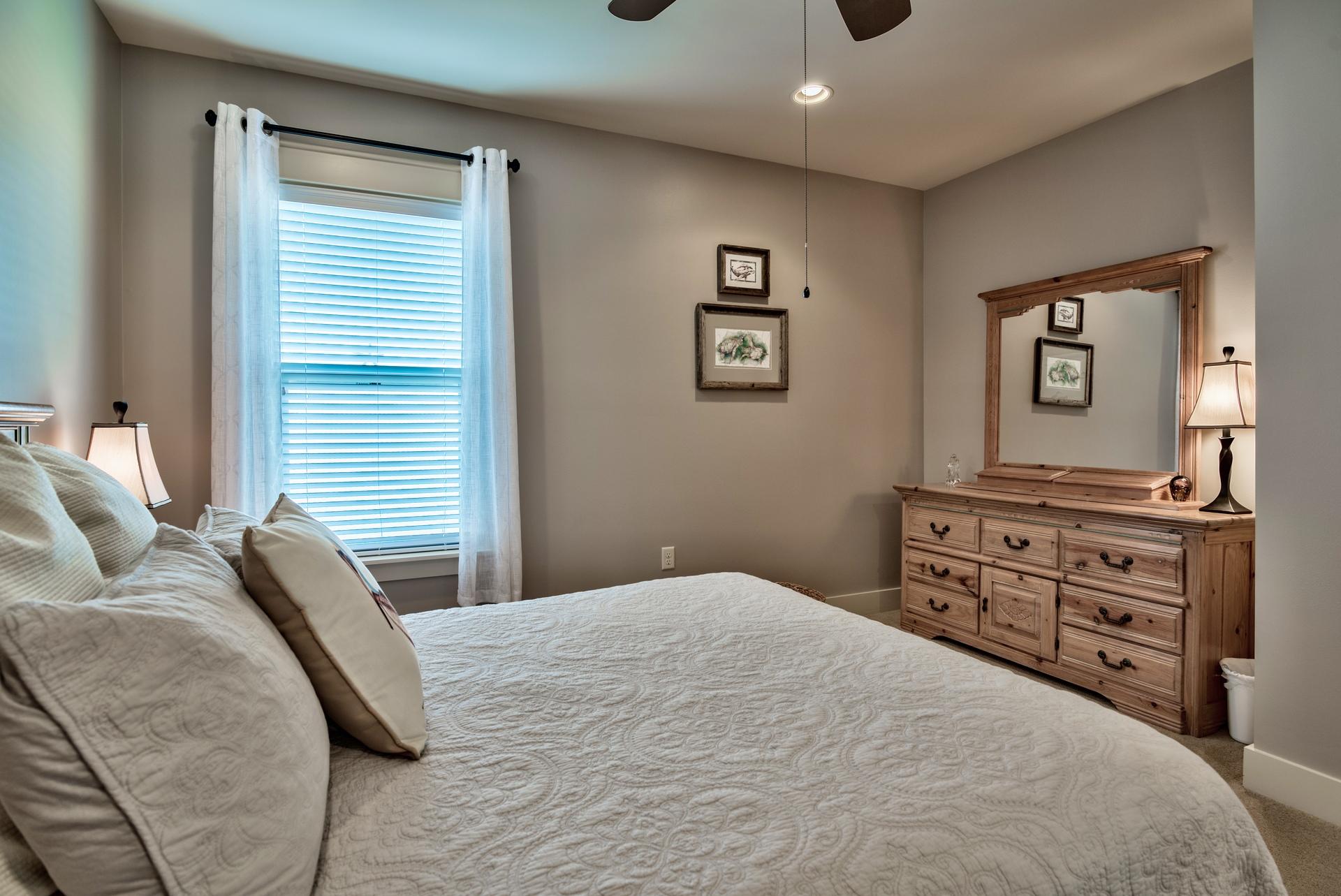 CARSON OAKS - Residential