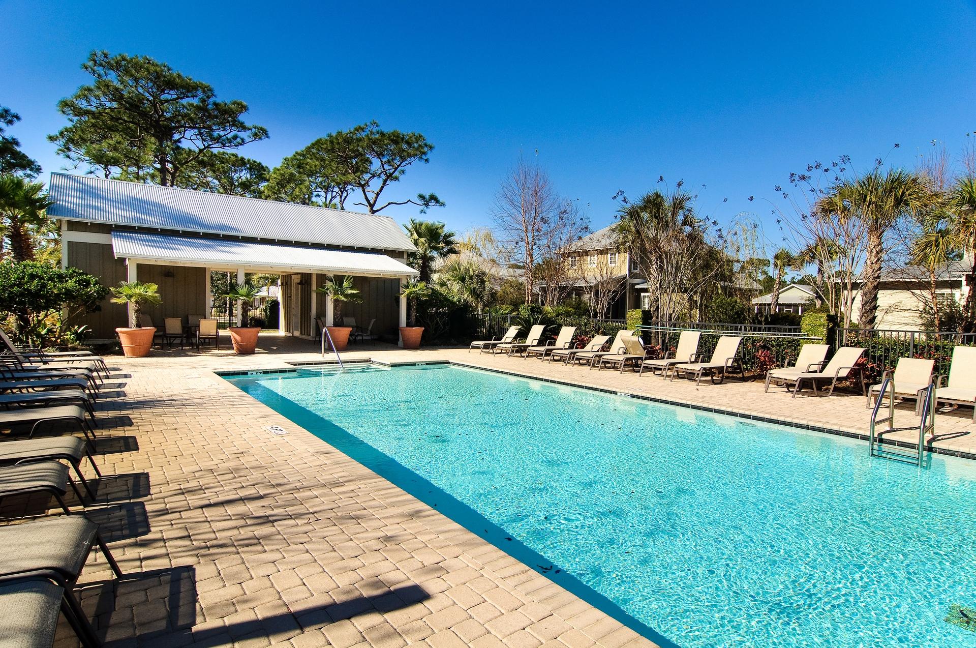 CARSON OAKS - Residential