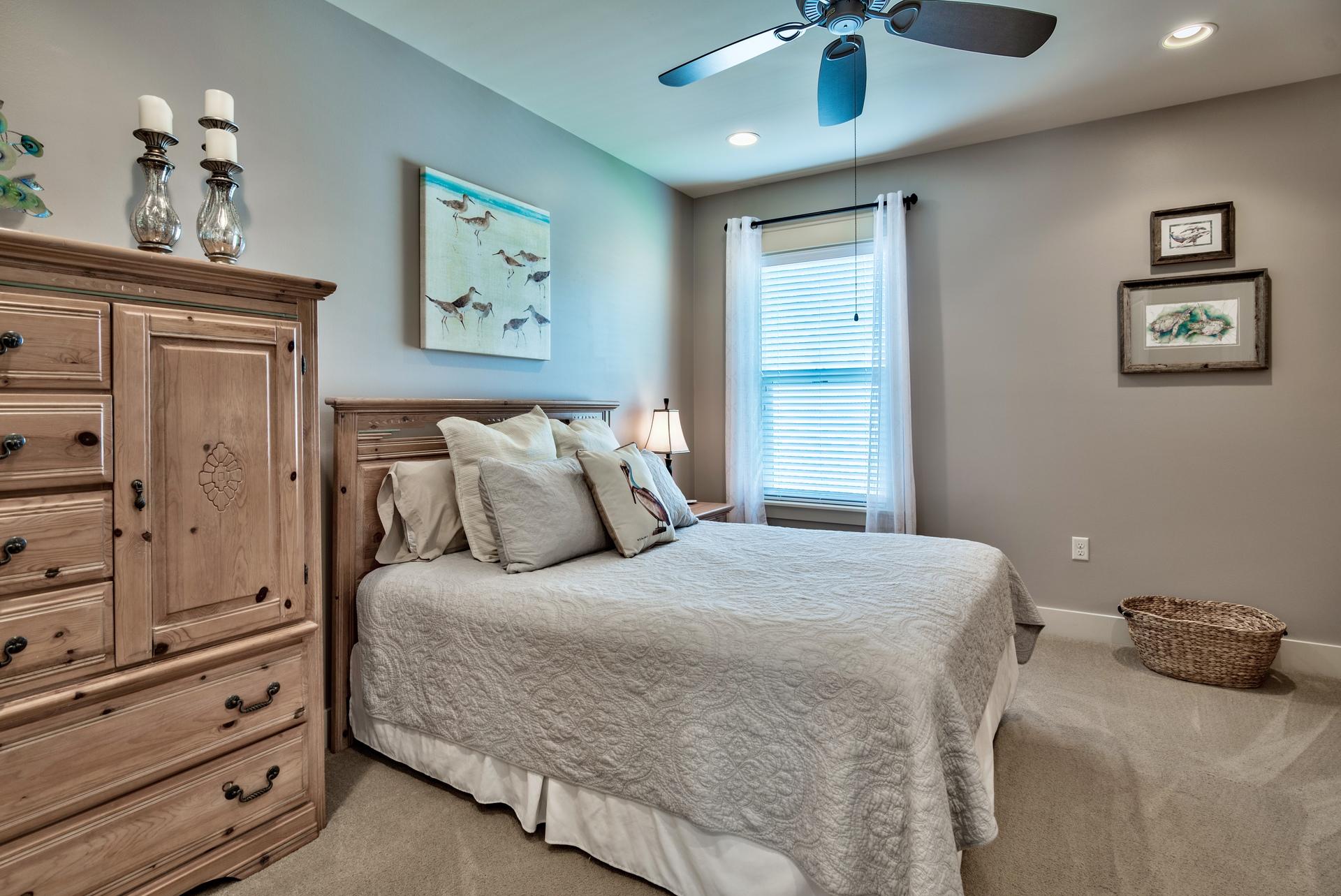 CARSON OAKS - Residential