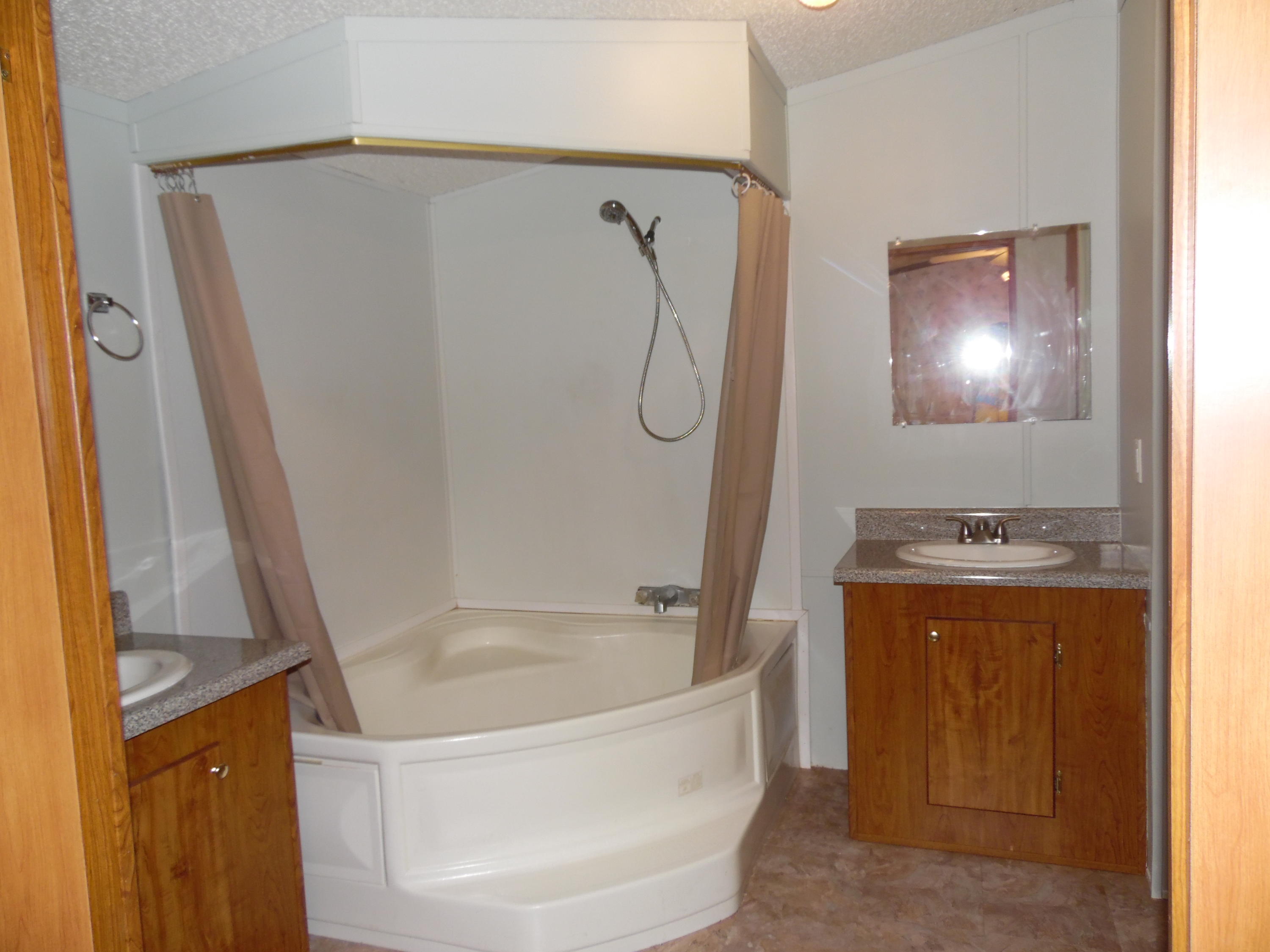 LAKE TANTARA UNREC - Residential