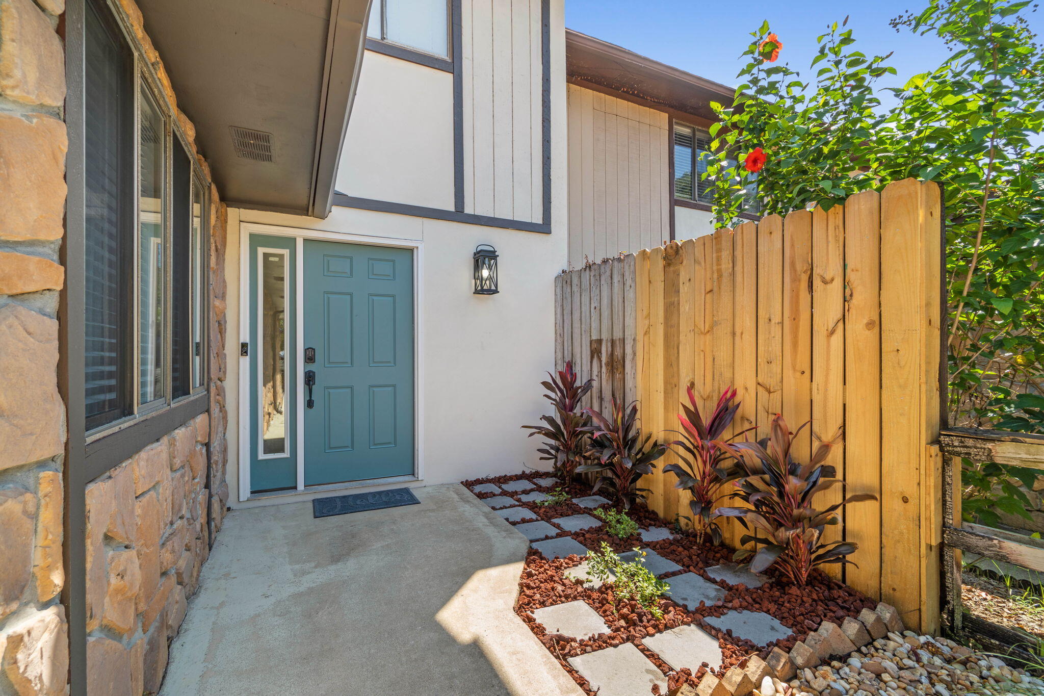 Honey Tree - Residential