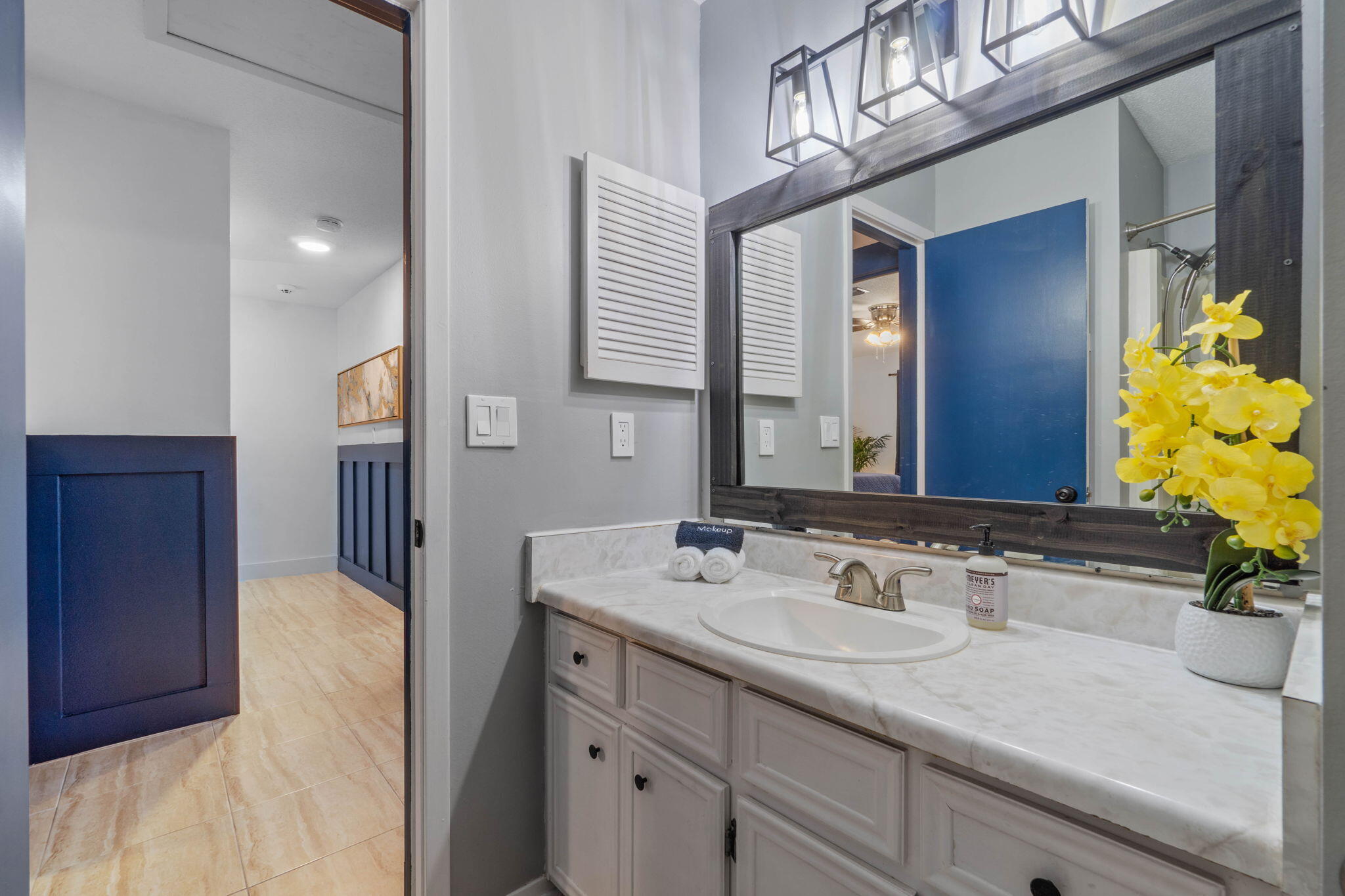 Honey Tree - Residential