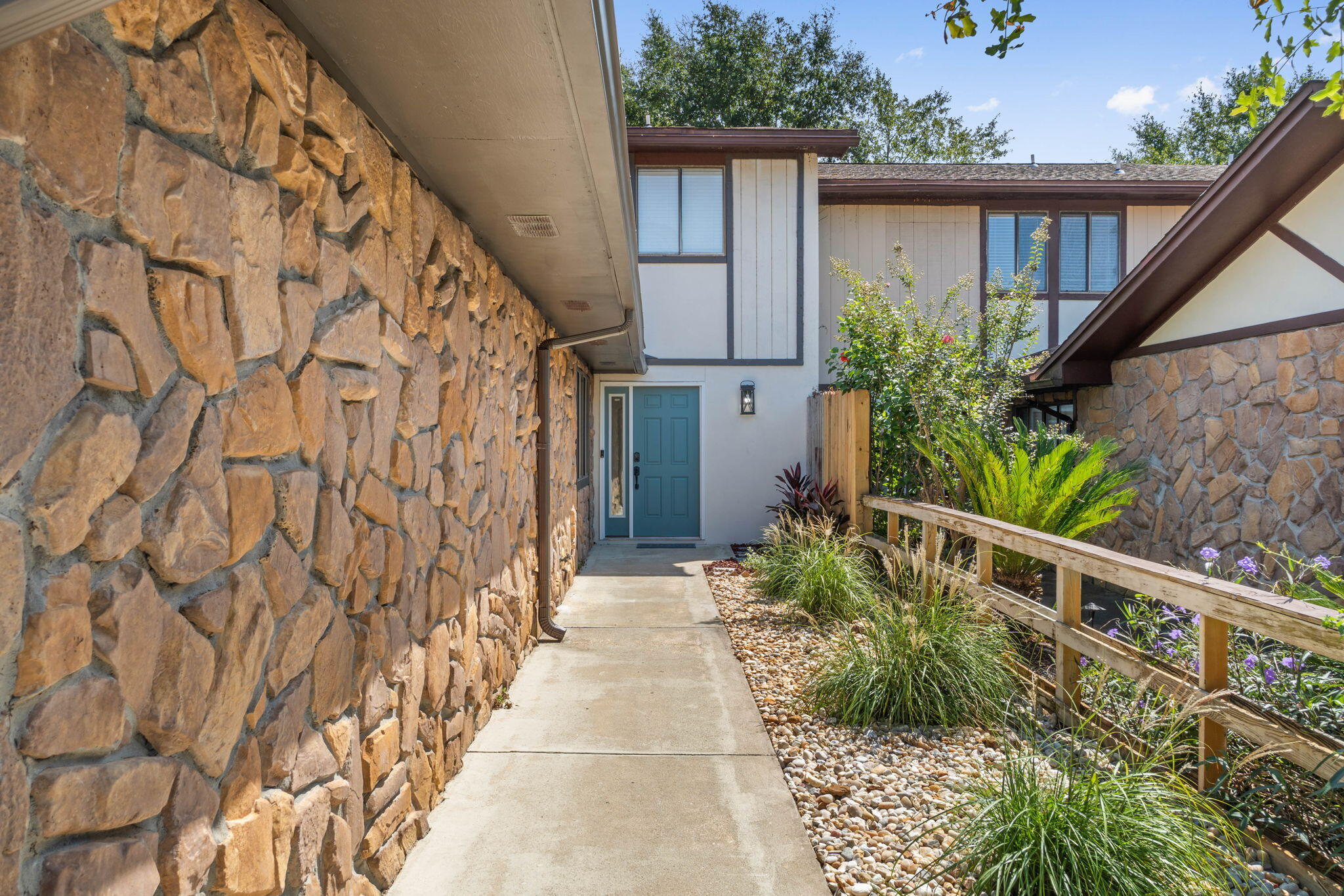 Honey Tree - Residential