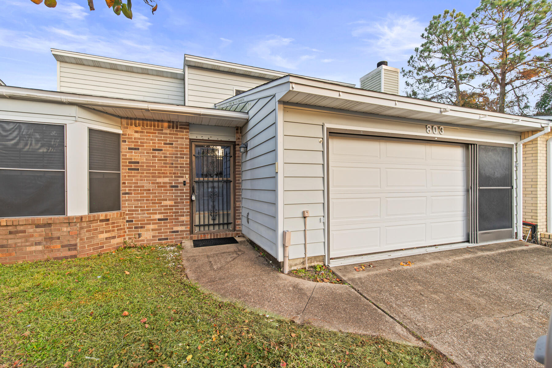 DONLABROOK GARDYNS - Residential