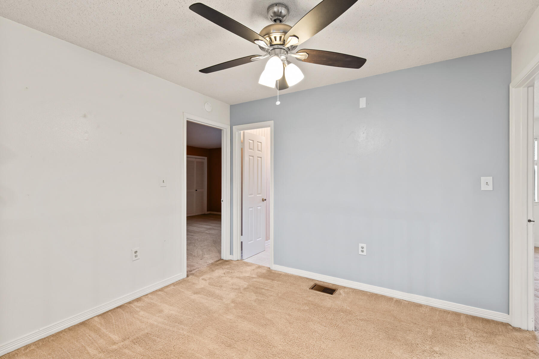 DONLABROOK GARDYNS - Residential