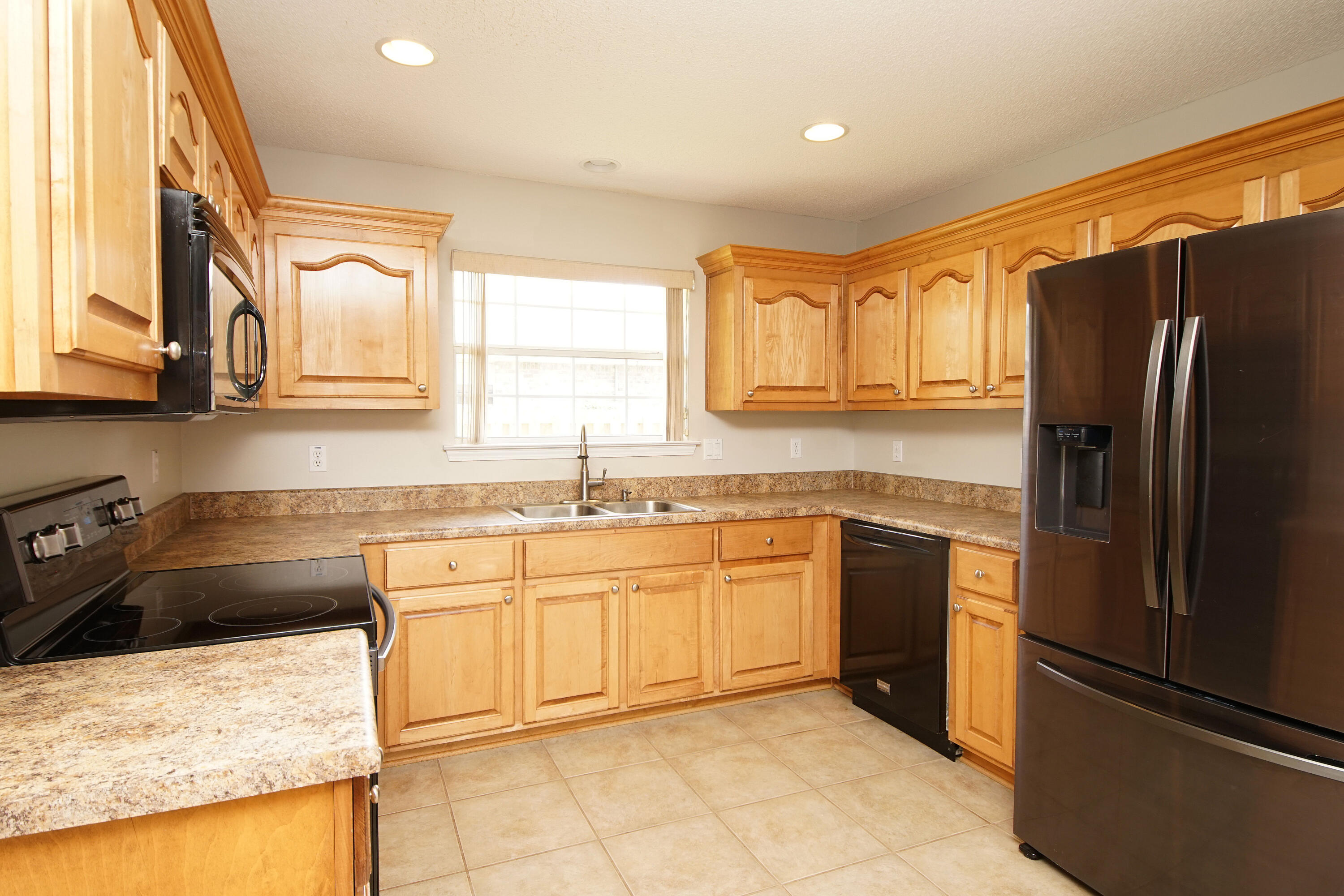 HOLLEY BY THE SEA - Residential