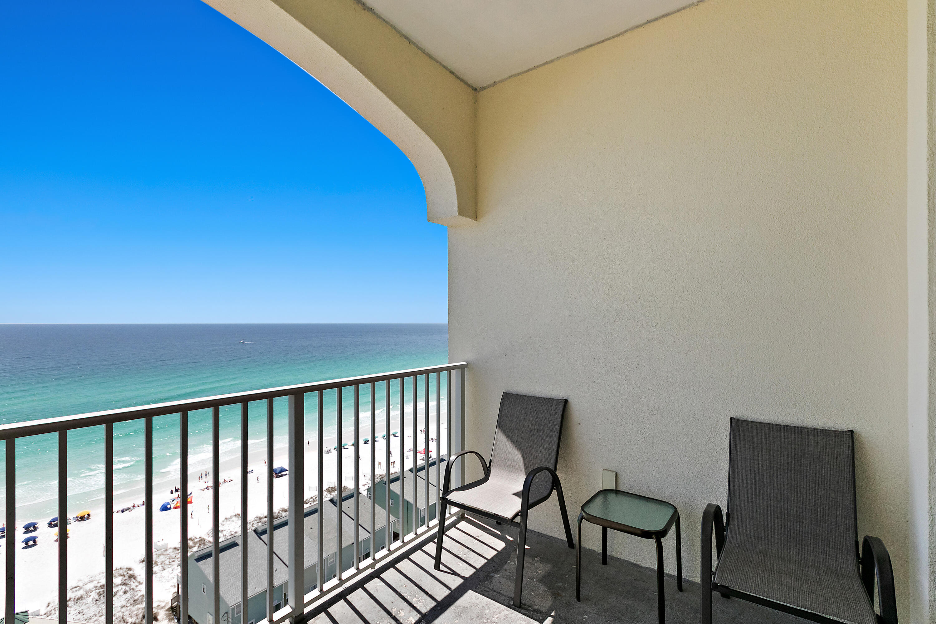 LEEWARD KEY - Residential