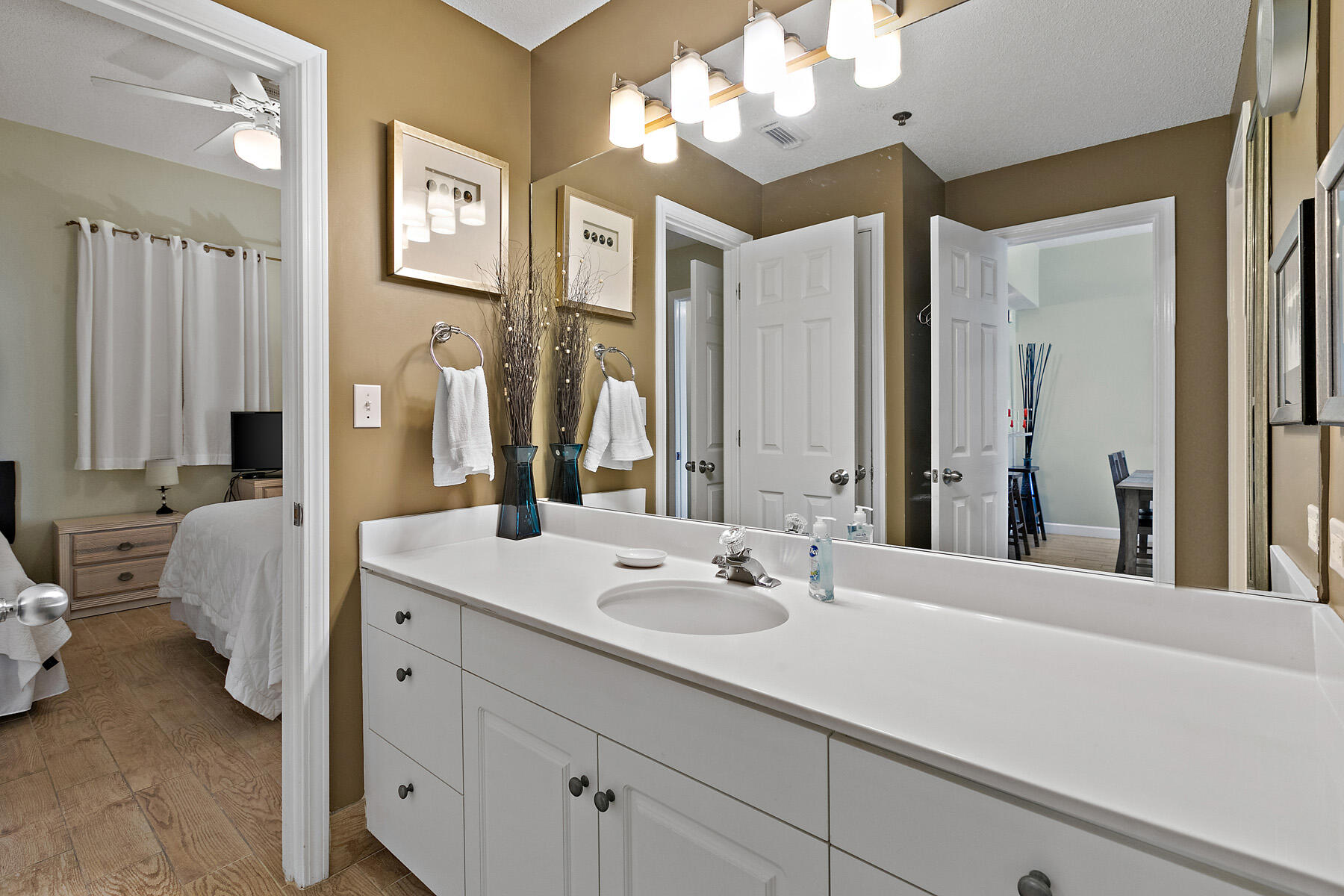 LEEWARD KEY - Residential