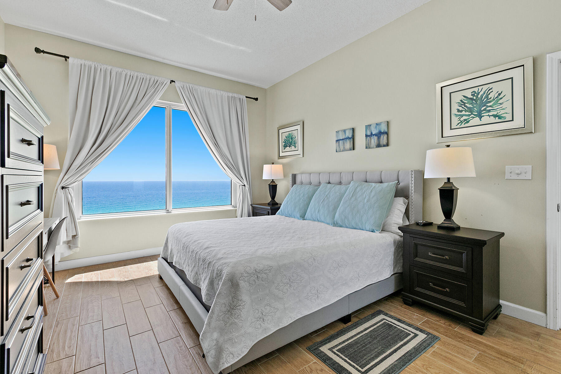 LEEWARD KEY - Residential