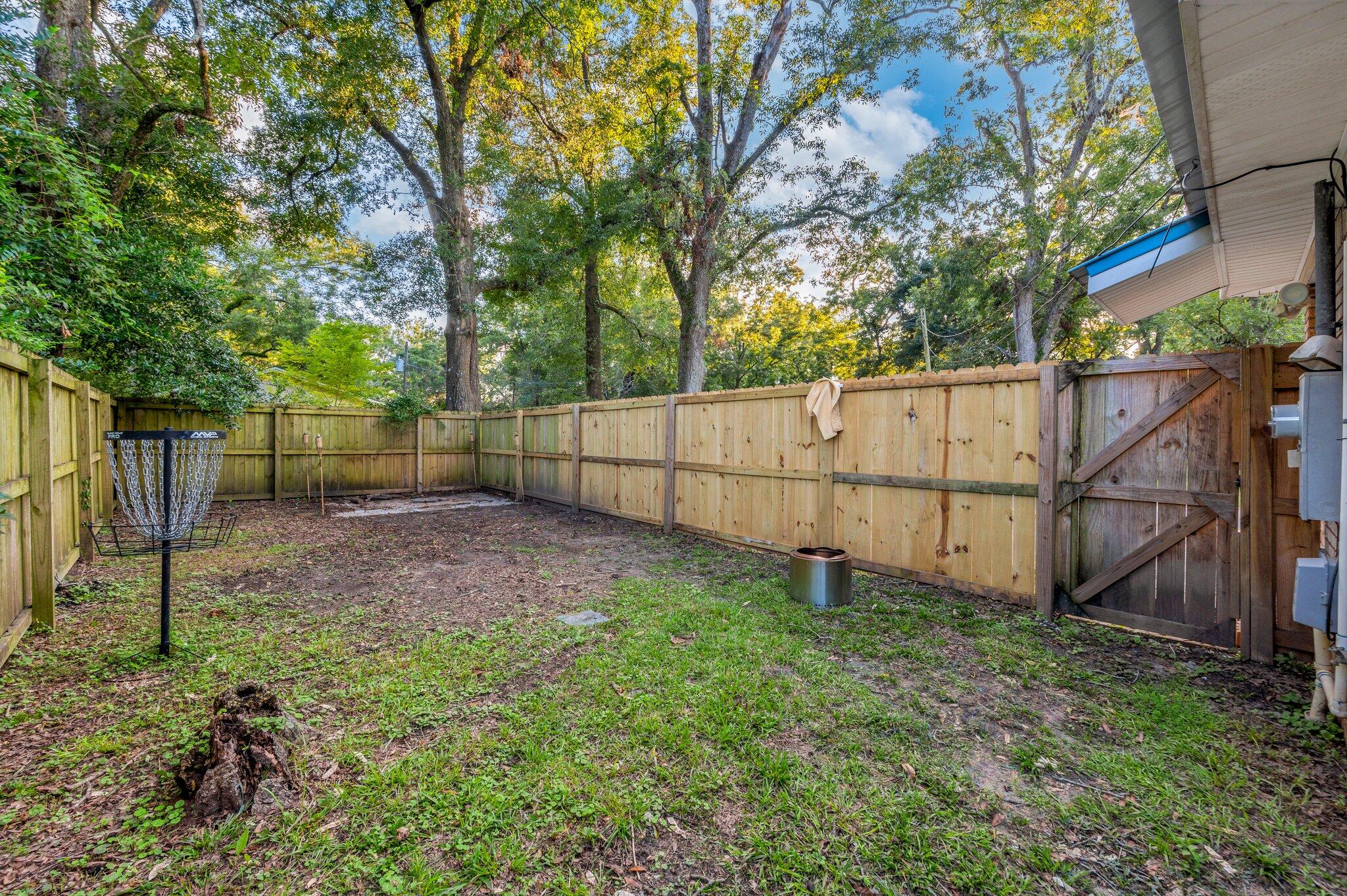 BAKER LAND CO ADDN TO BAKER - Residential Lease