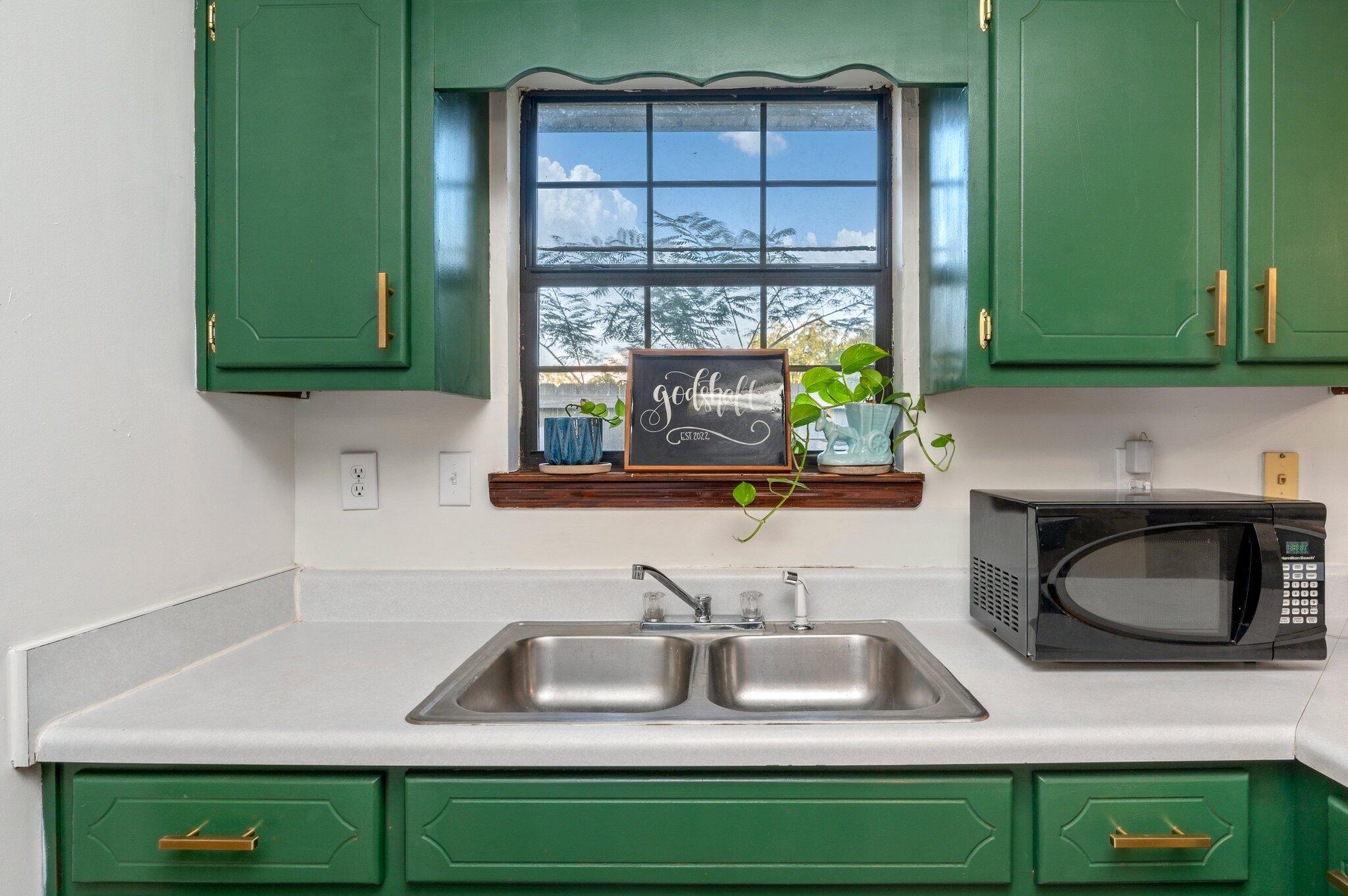BAKER LAND CO ADDN TO BAKER - Residential Lease
