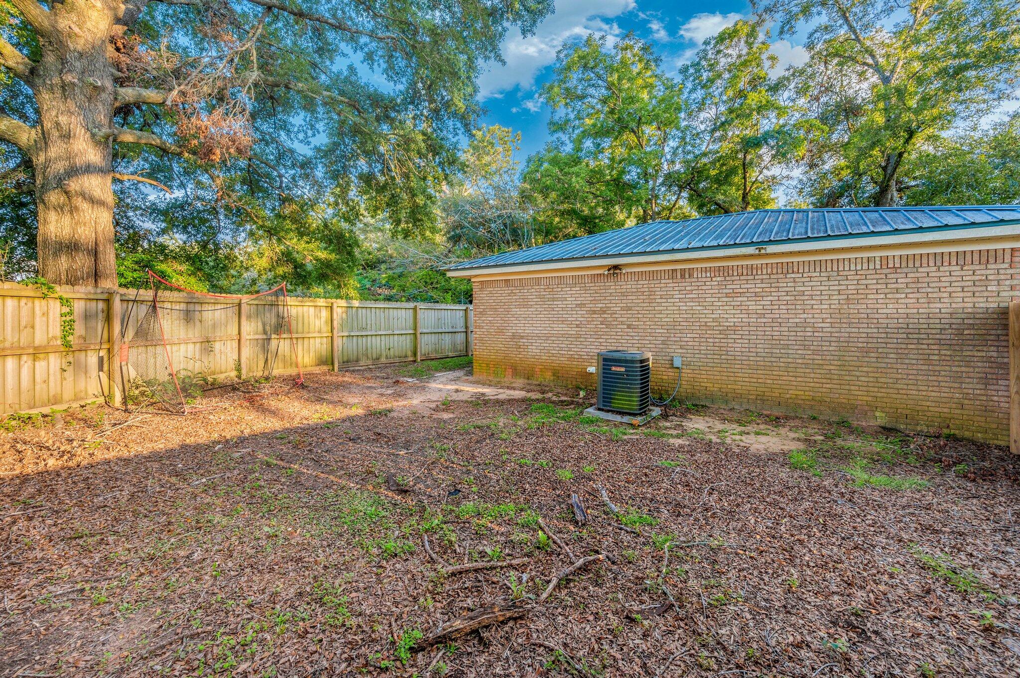 BAKER LAND CO ADDN TO BAKER - Residential Lease