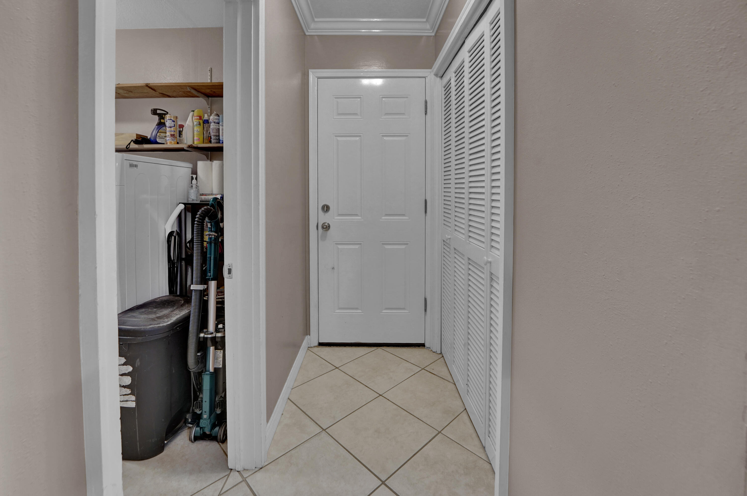 PINEWOOD ESTATES - Residential