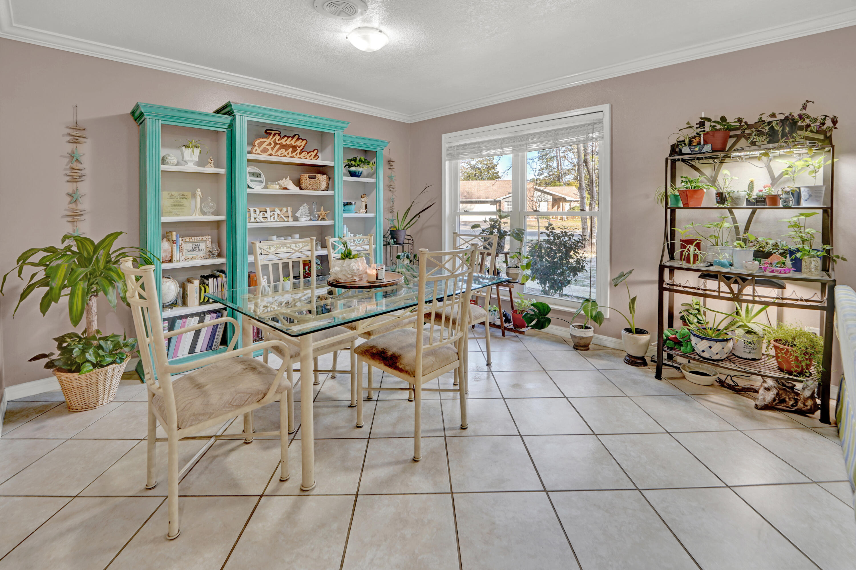 PINEWOOD ESTATES - Residential