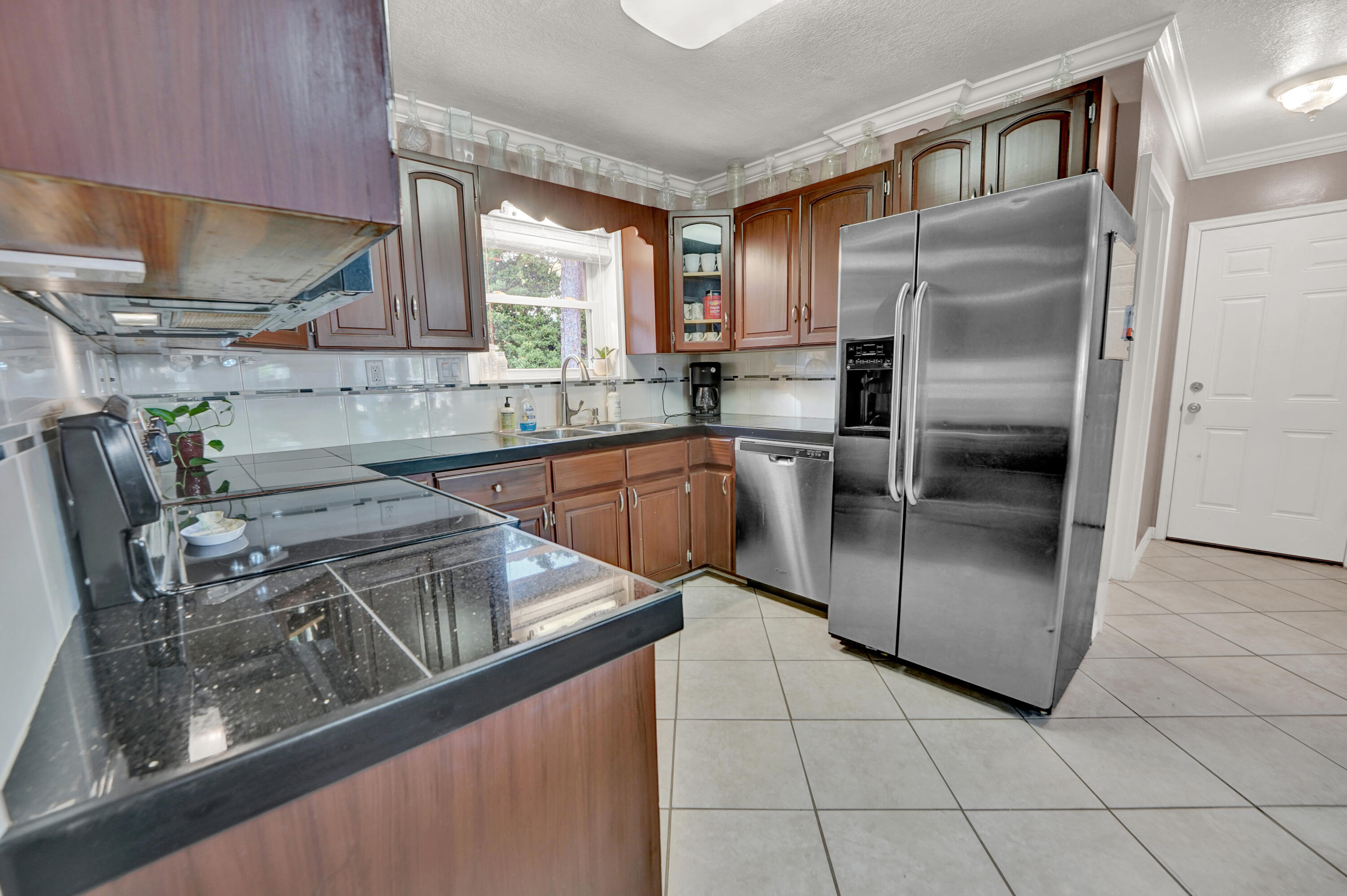 PINEWOOD ESTATES - Residential