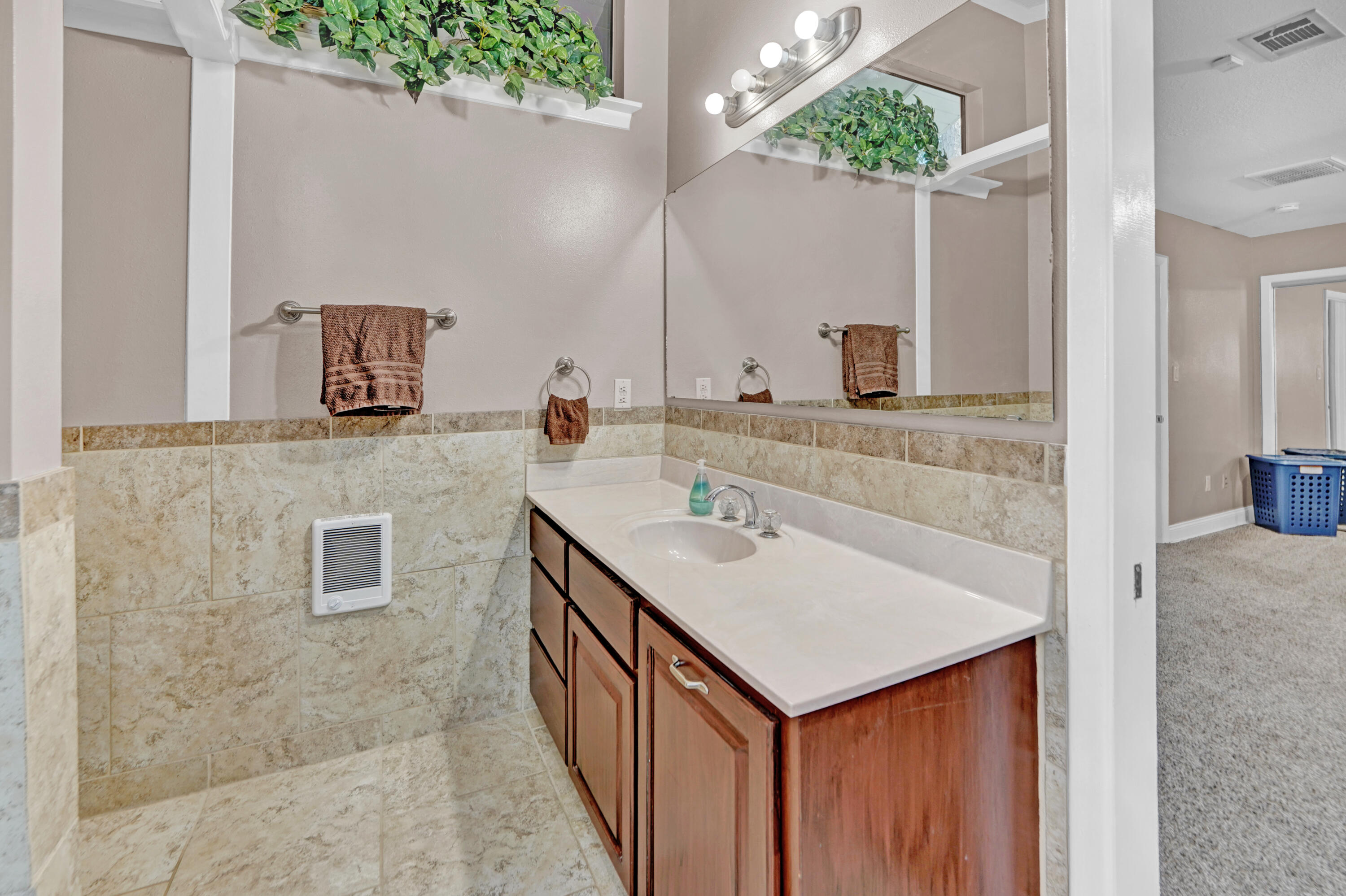 PINEWOOD ESTATES - Residential