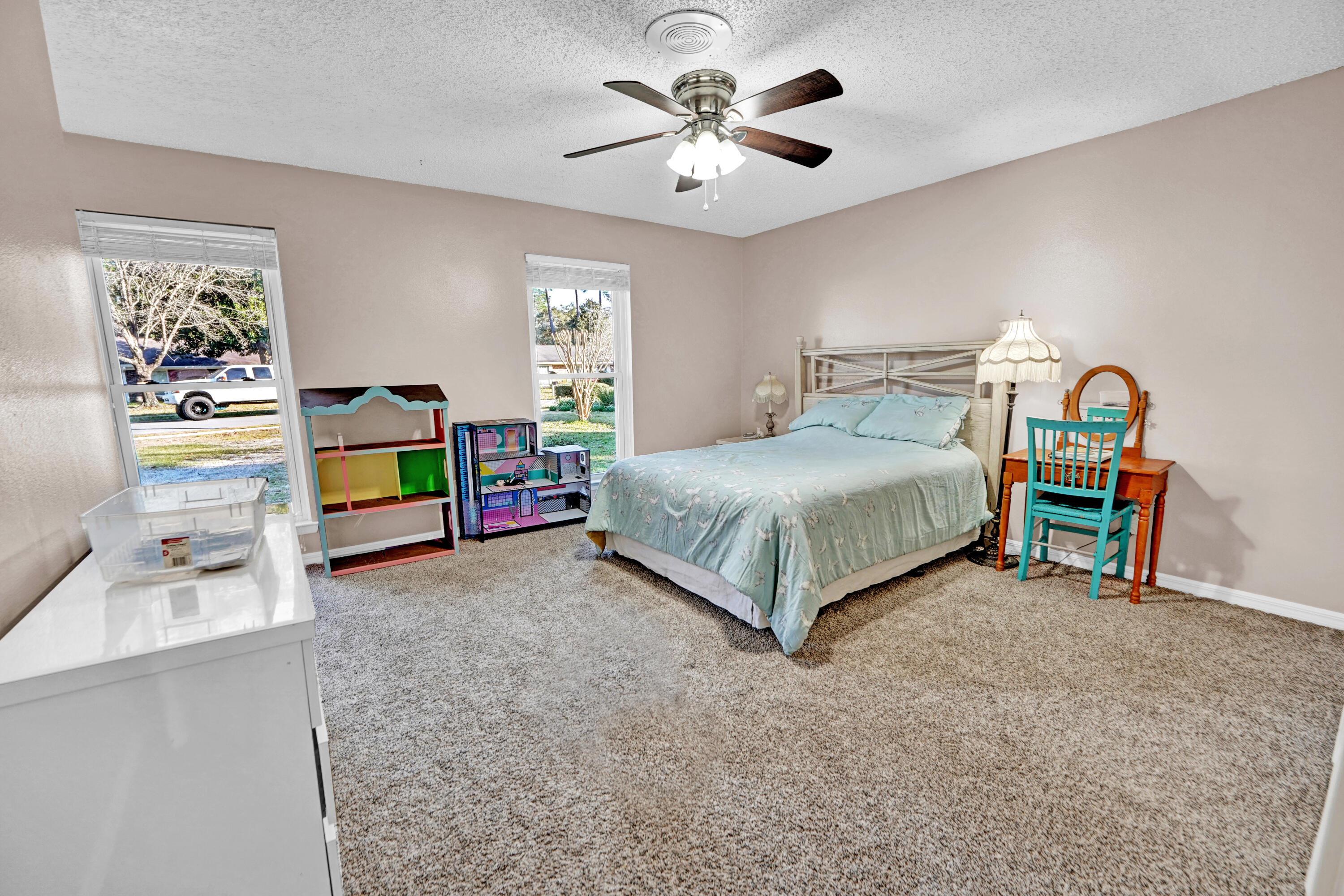 PINEWOOD ESTATES - Residential