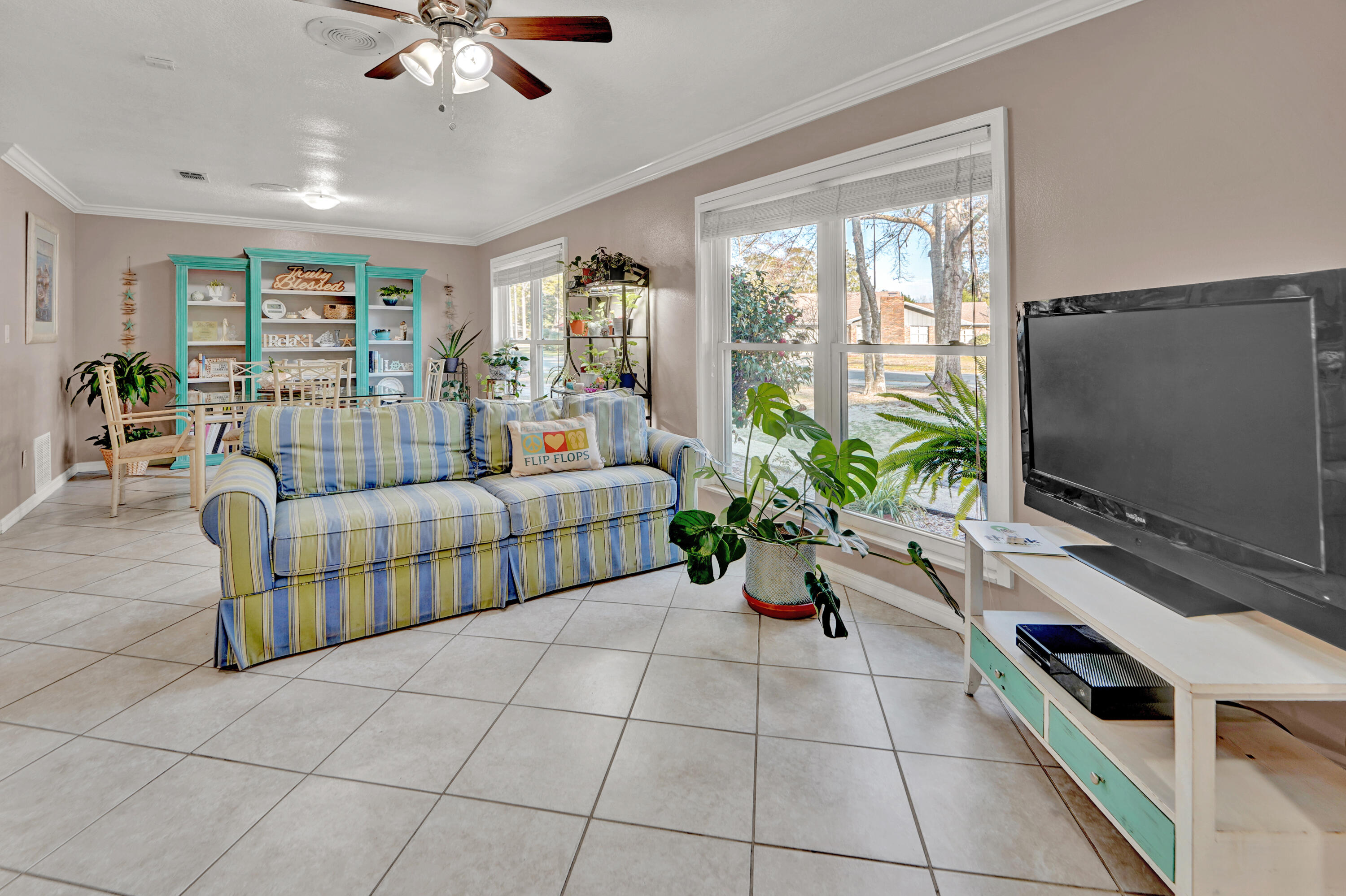 PINEWOOD ESTATES - Residential